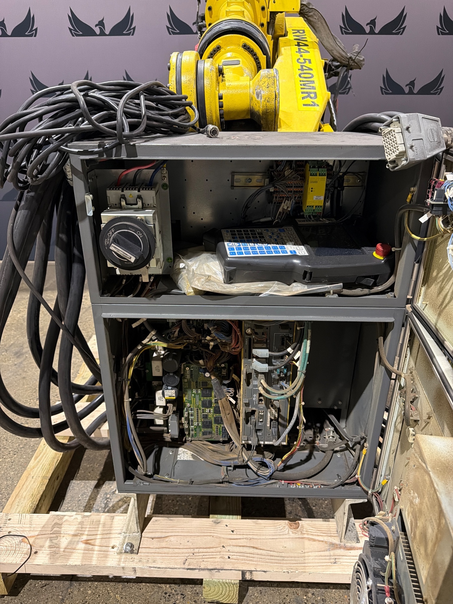 FANUC R-2000iB/210F Complete w/ R-30iB Controls USED 8