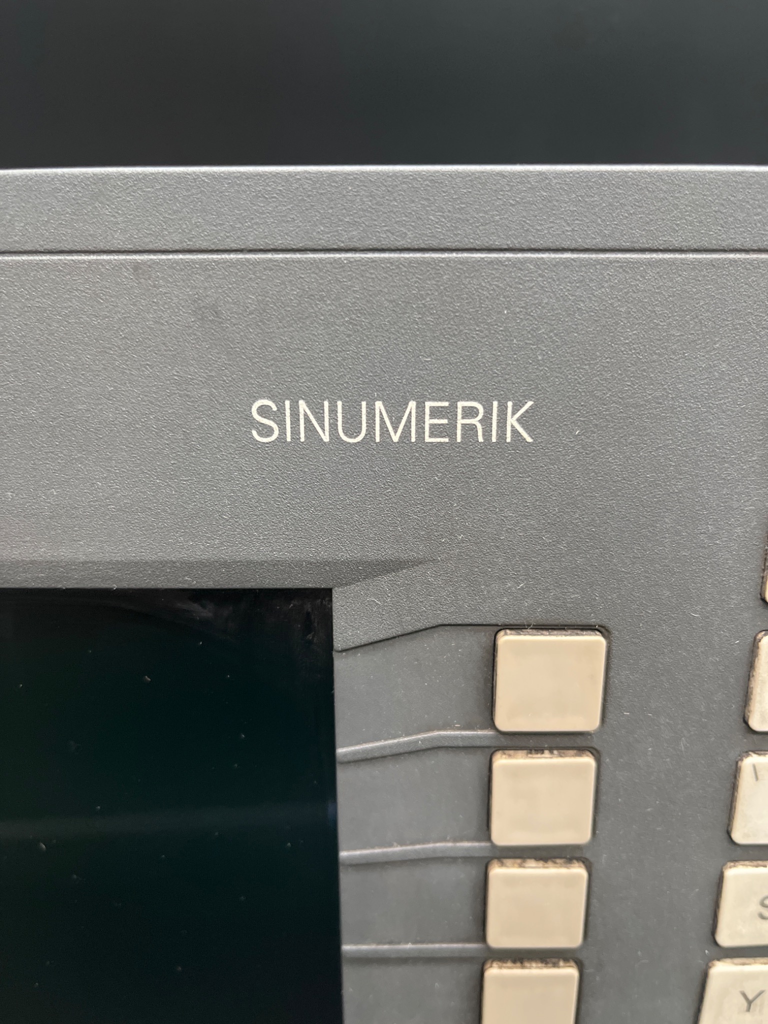 SIEMENS 6FC5210‑0DF25‑2AA0 SINUMERIK PCU 50 1.2GHz HMI USED 2