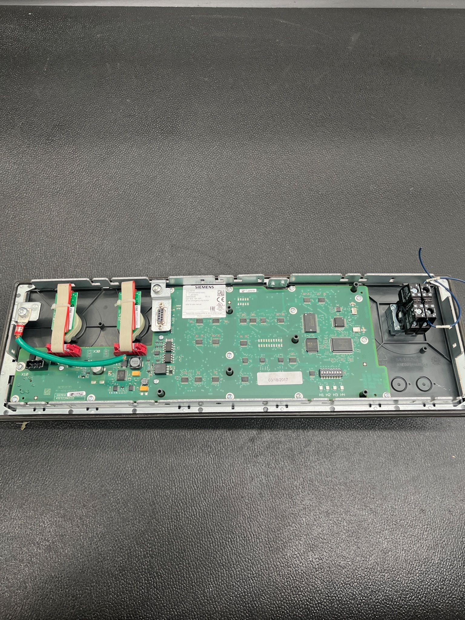 SIEMENS 6FC5203‑0AF22‑0AA2 SINUMERIK KEY MPI USED 4