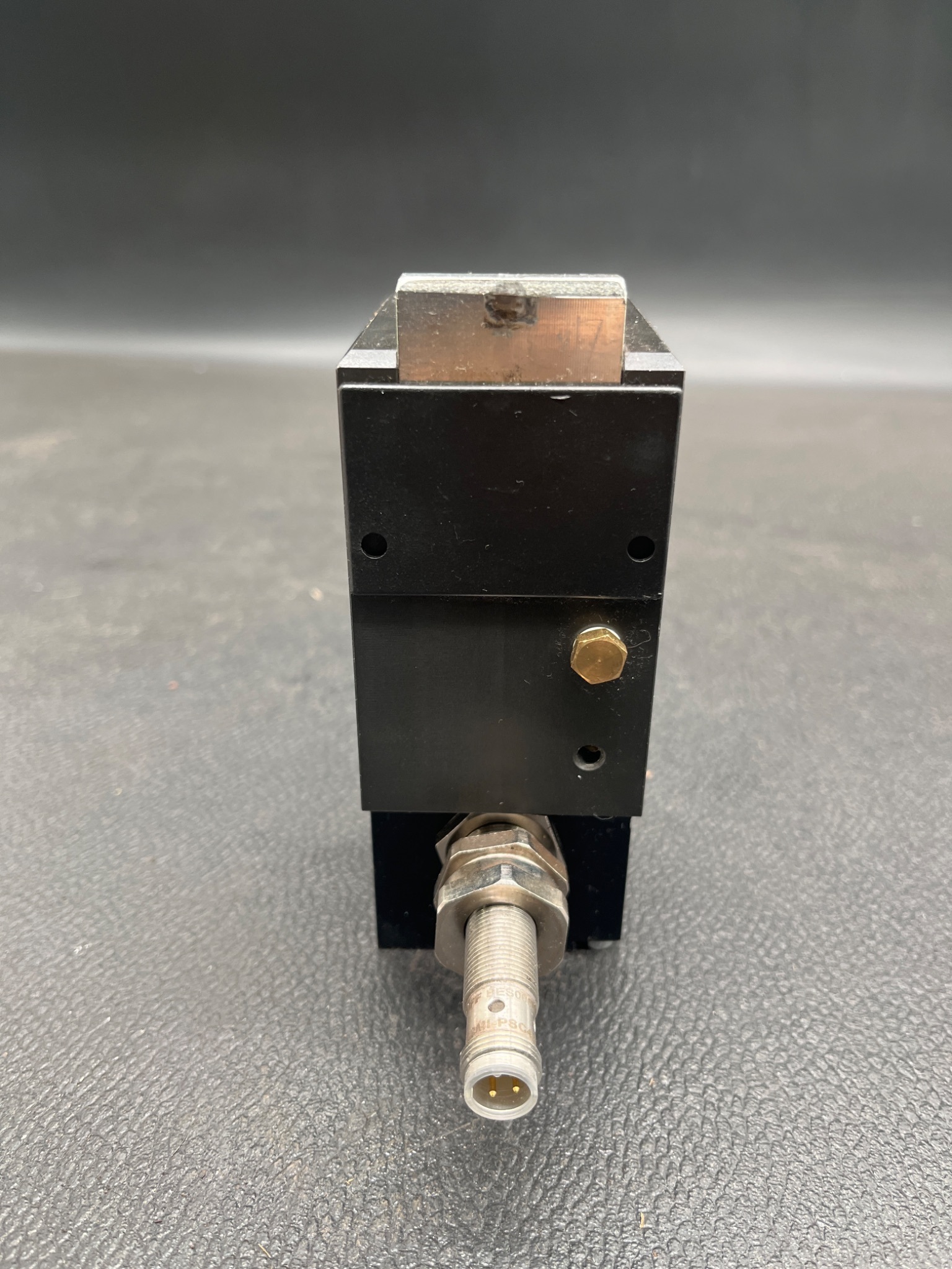 WÖRNER D0‑810‑10‑EW‑I Pneumatic Stopper/Separating Stop USED 2