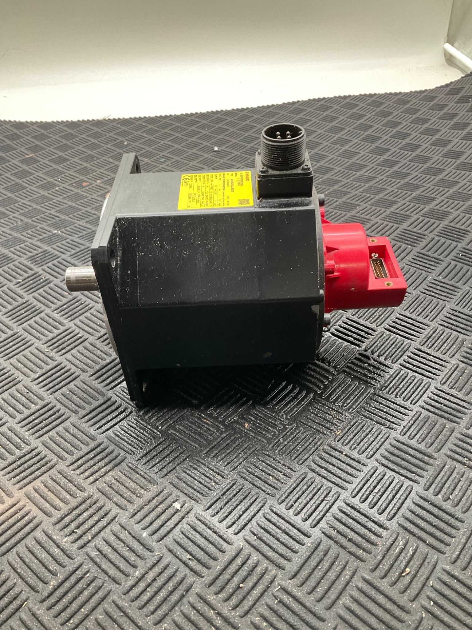 FANUC A06B-0034-B075 B 6/2000 Servo Motor USED 3