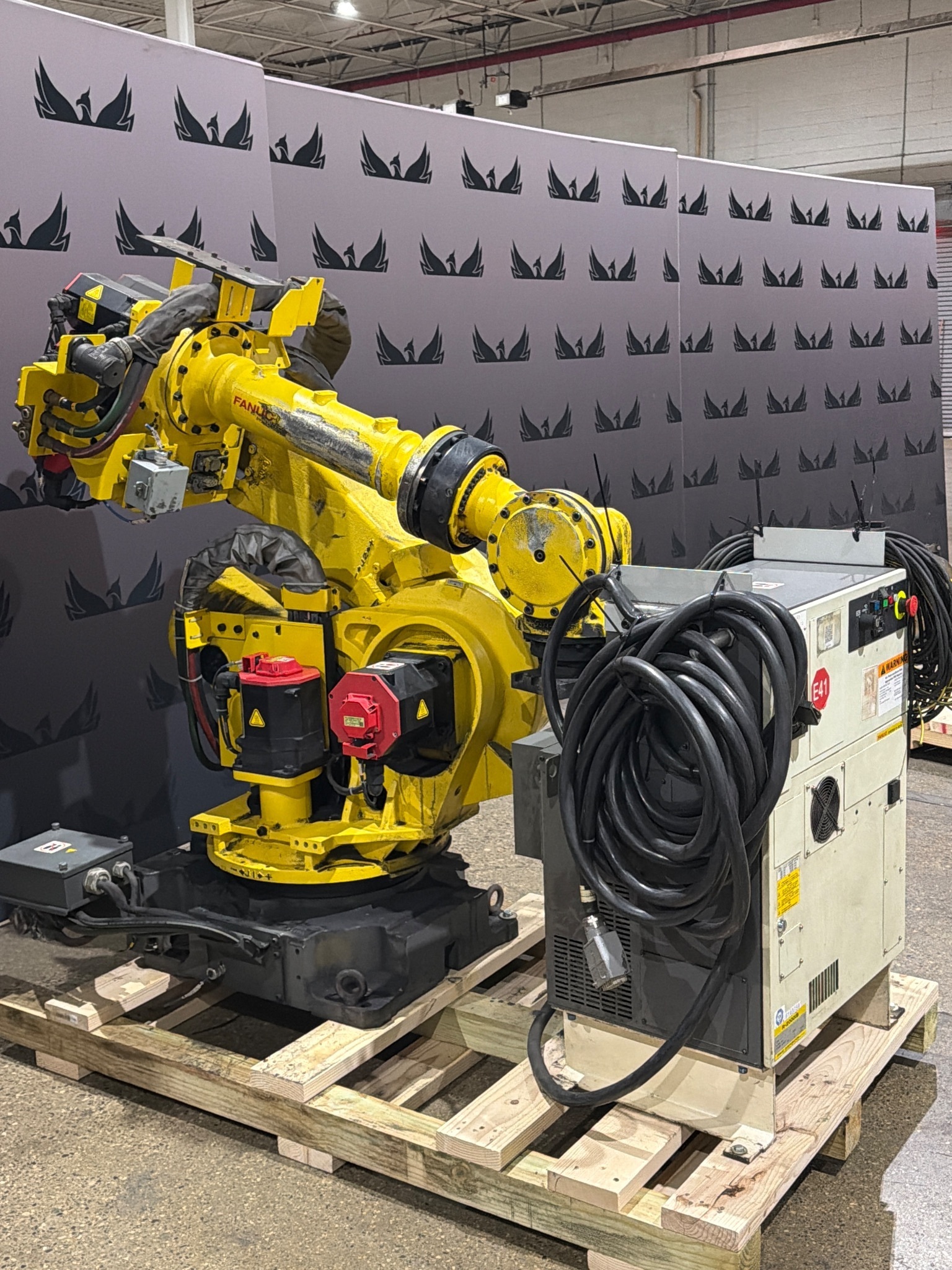 FANUC R-2000iB/210F Complete w/ R-30iB Controls USED 1
