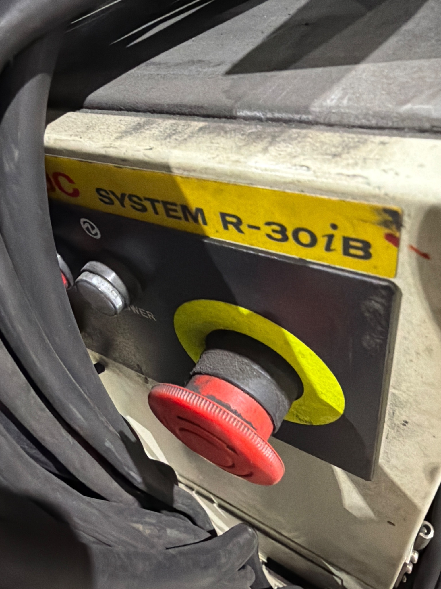 FANUC R-2000iB/210F Complete w/ R-30iB Controls USED 8