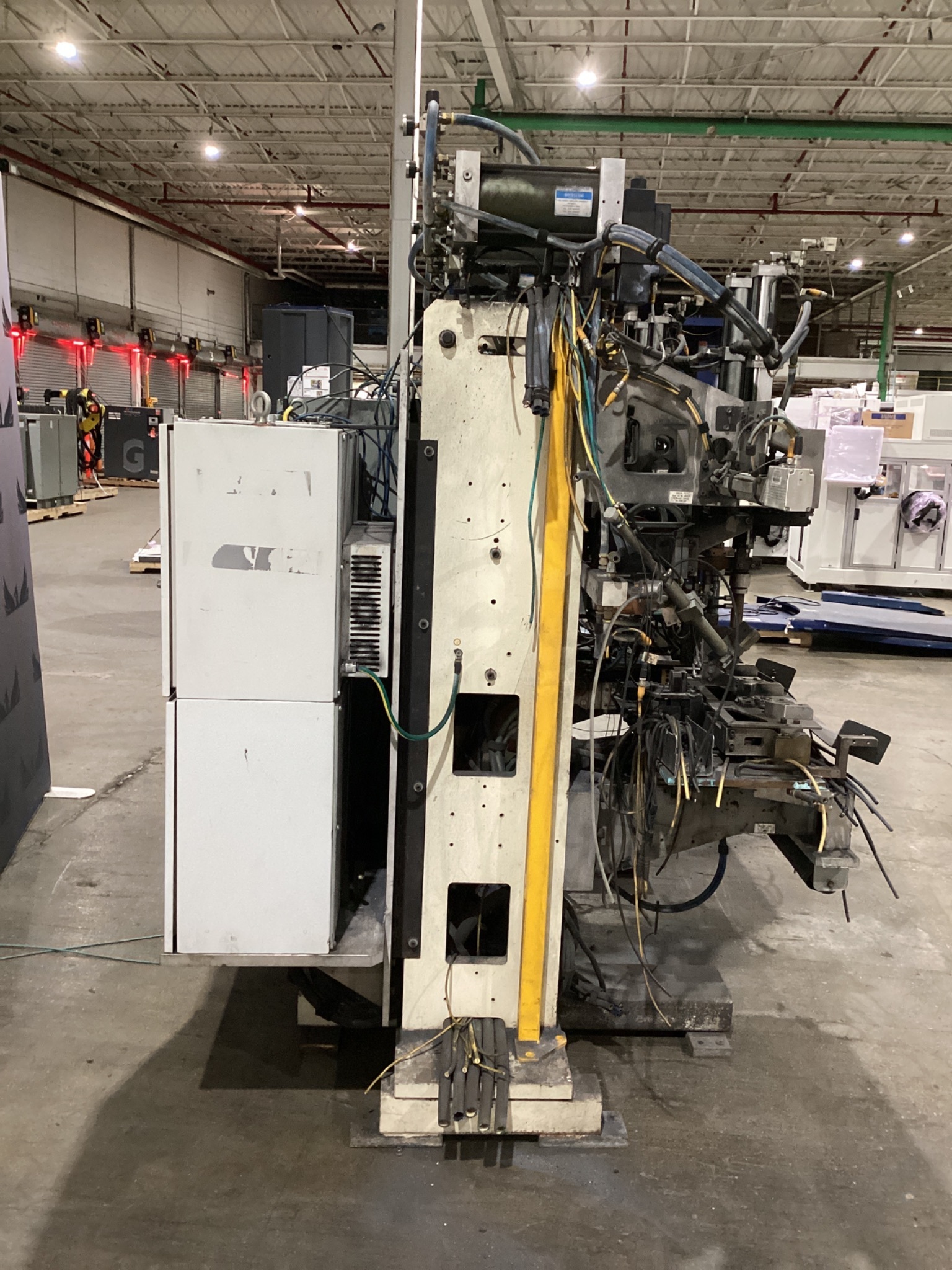 CENTRELINE RESISTANCE WELDING STATION WITH BOSCH REXROTH WELD INVERTERS USED 7