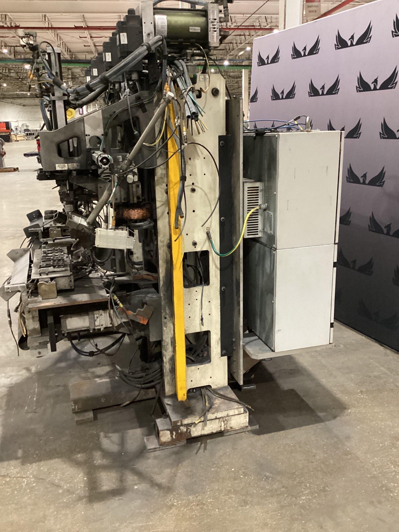 CENTRELINE RESISTANCE WELDING STATION WITH BOSCH REXROTH WELD INVERTERS USED 8