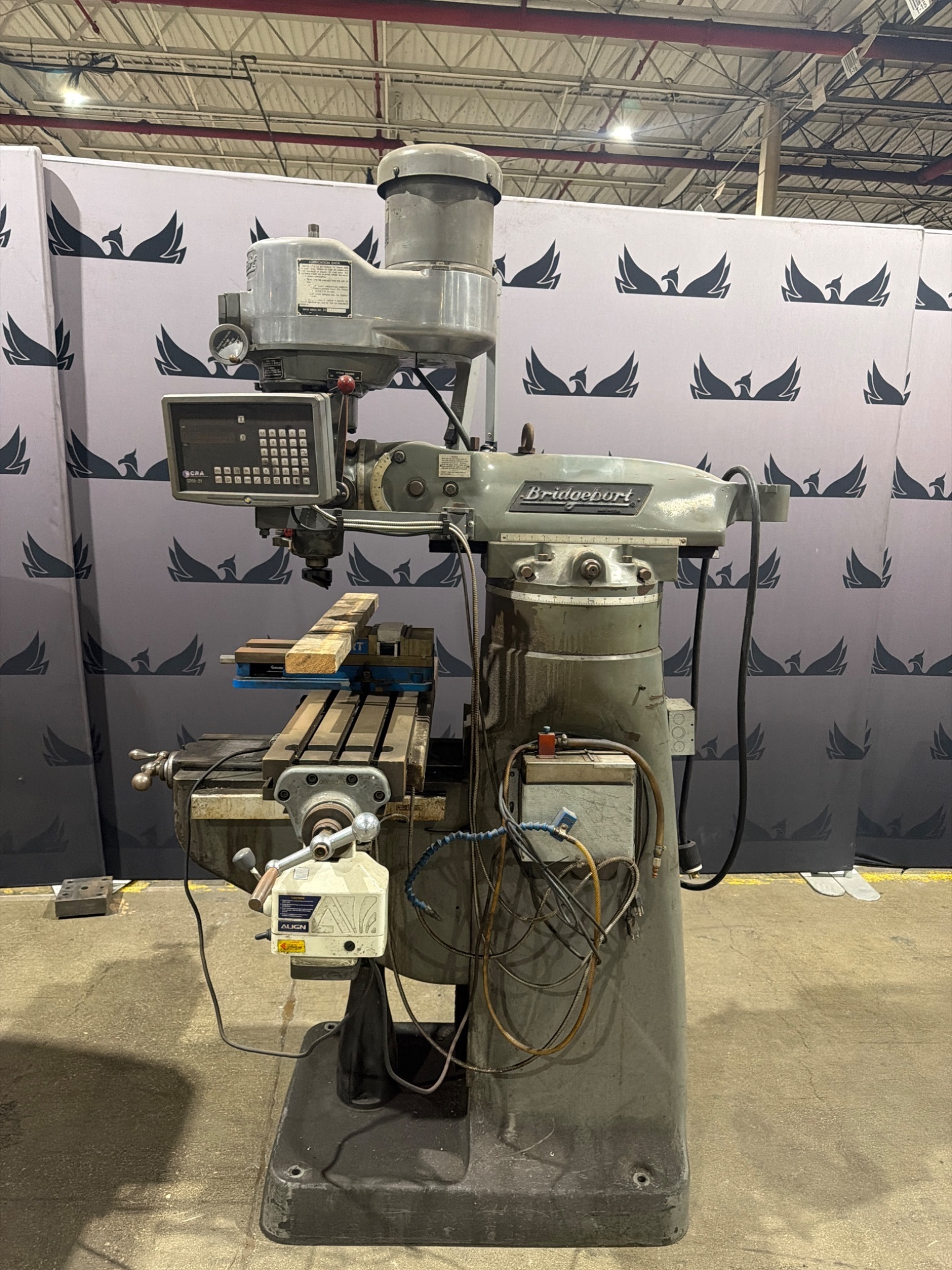 BRIDGEPORT SERIES I 2 HP VERTICAL MILLING MACHINE USED 0
