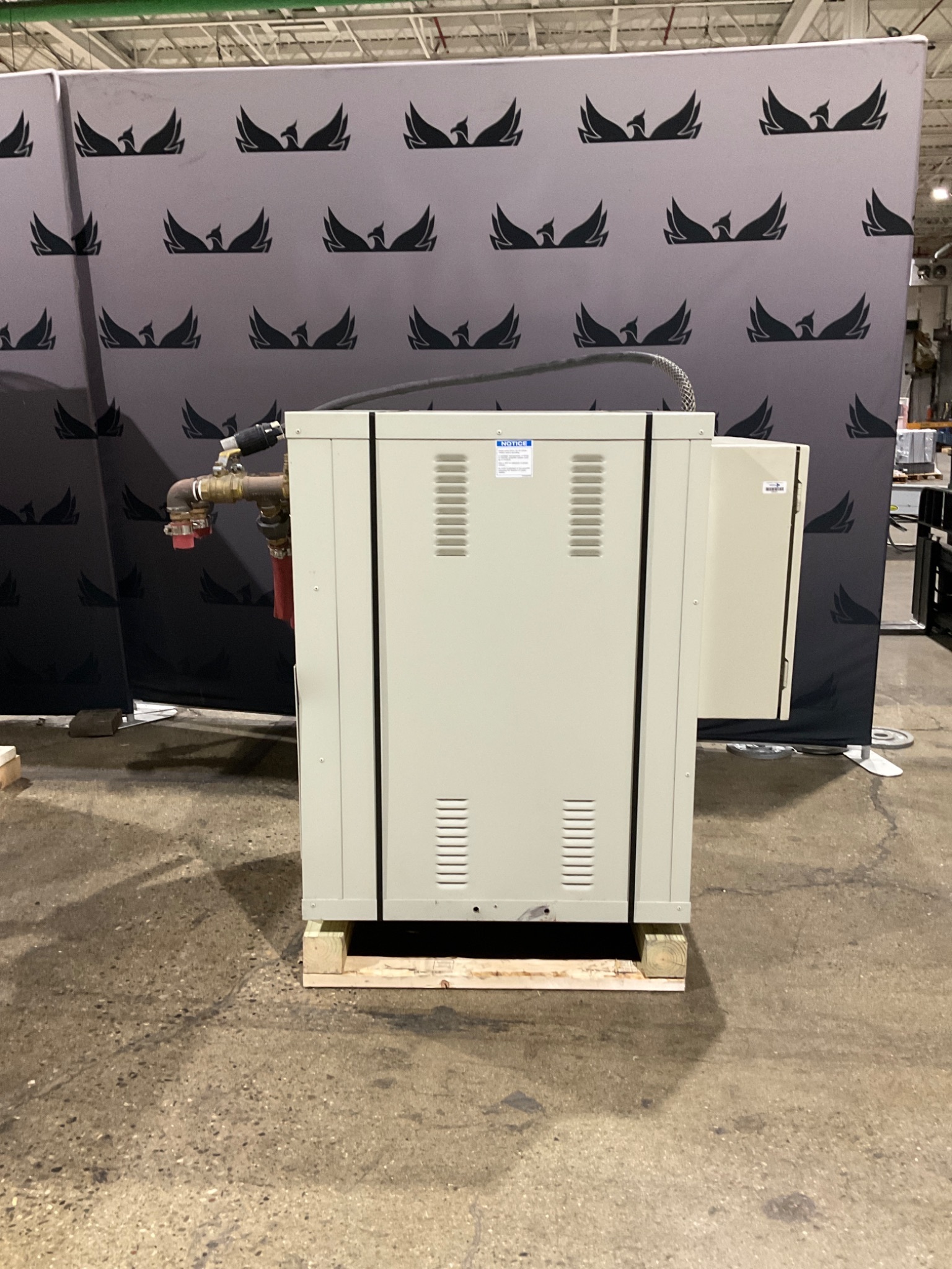 THERMAL CARE SQW0504 INDUSTRIAL PROCESS CHILLER USED 9