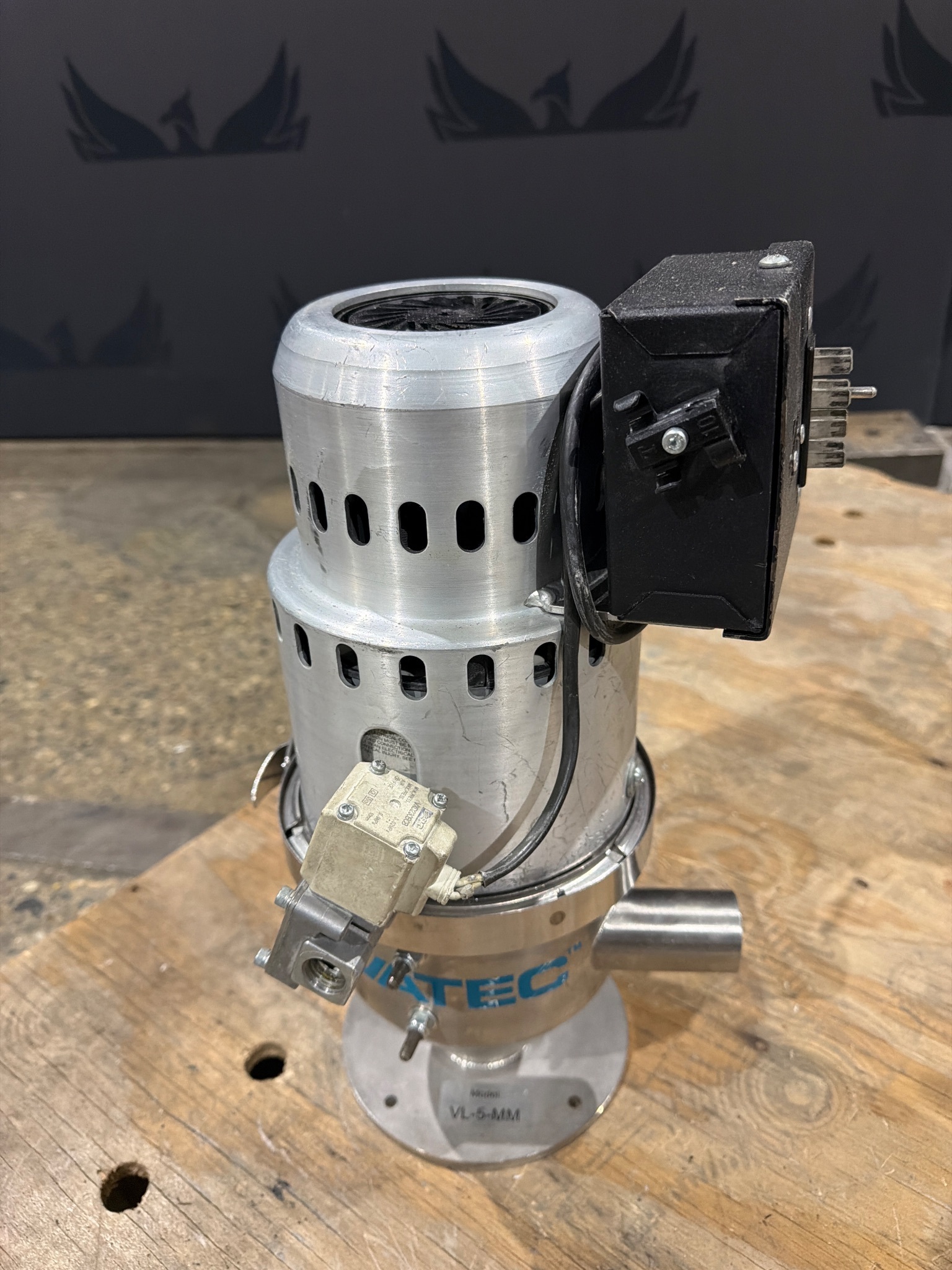NOVATEC VL-5-MM Vacuum Loader USED 0
