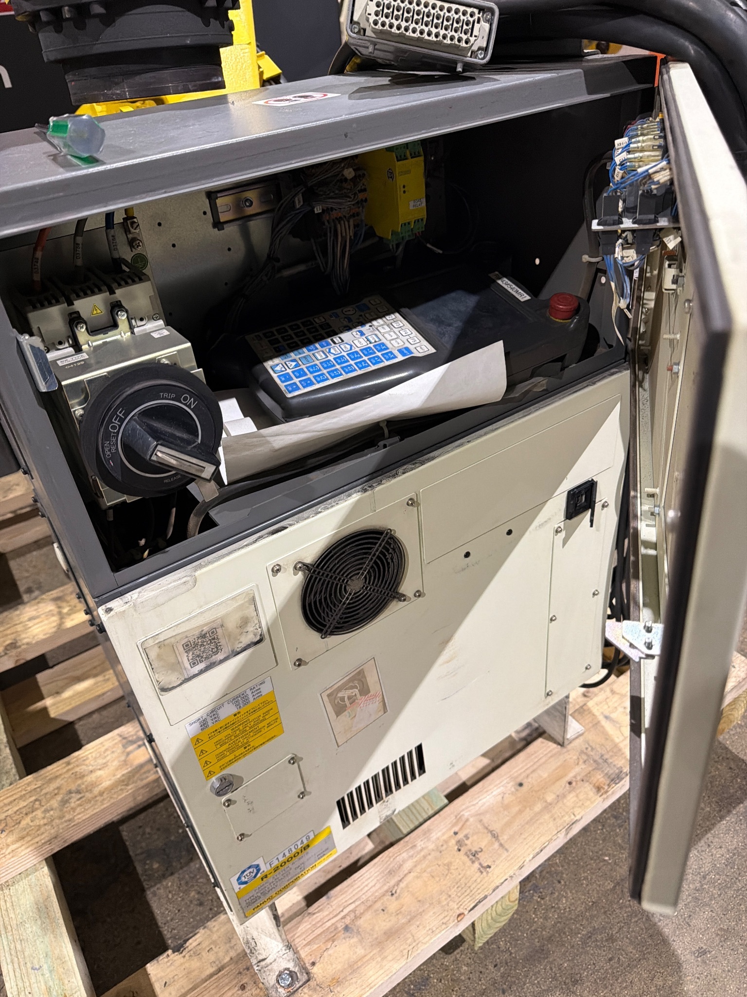 FANUC R-2000iB/210F Complete w/ R-30iB Controls USED 6