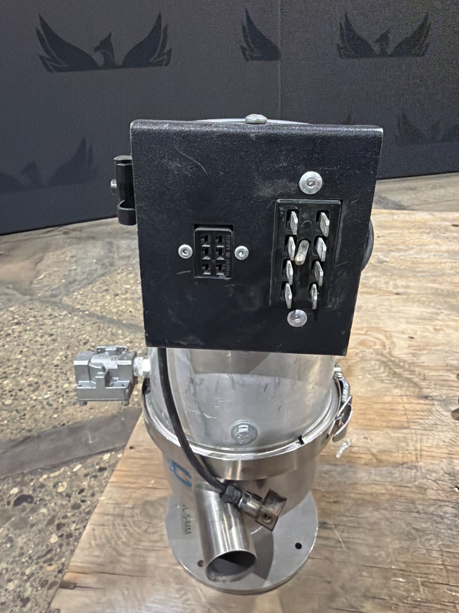 NOVATEC VL-5-MM Vacuum Loader USED 1
