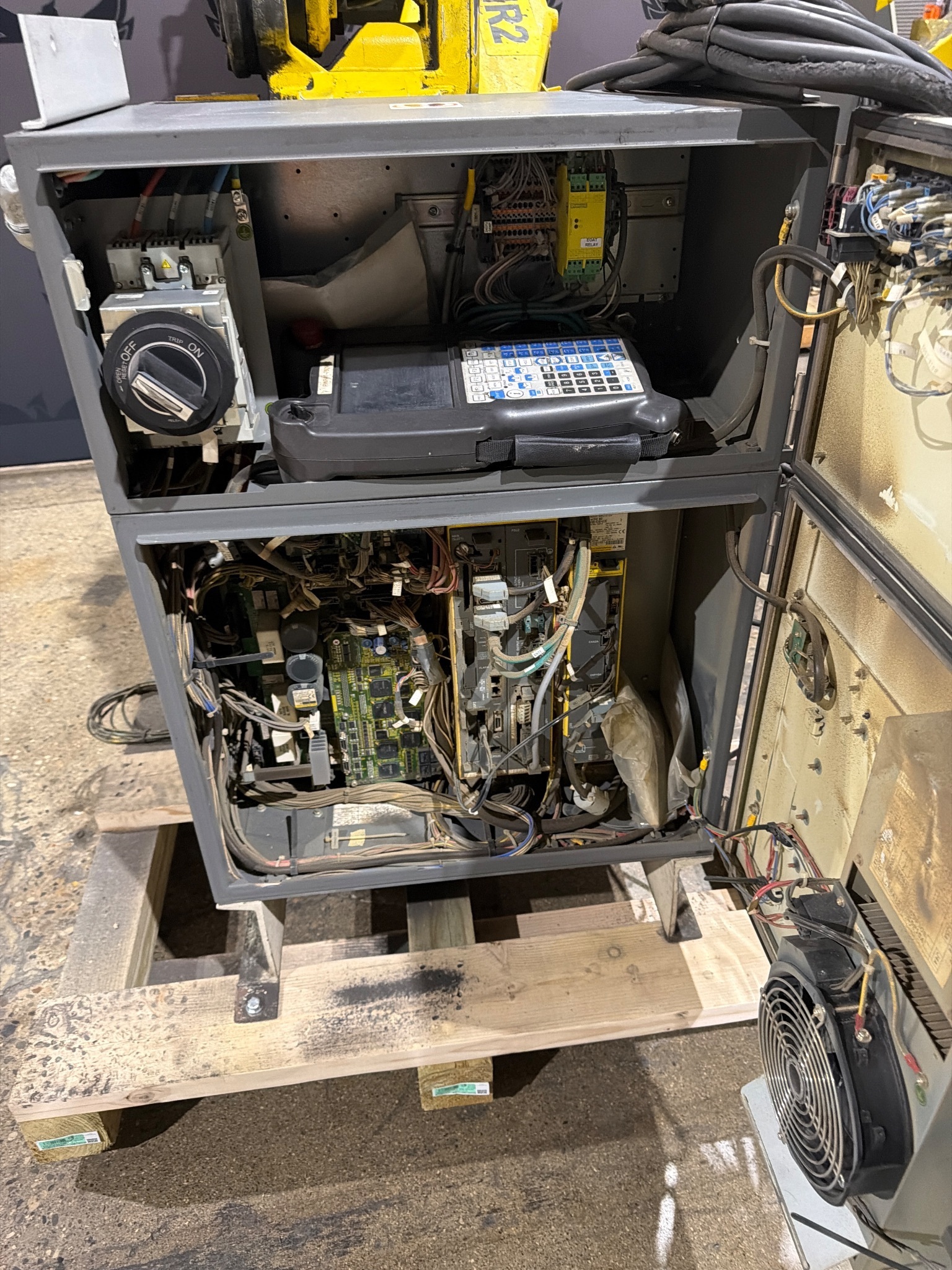 FANUC R-2000iB/210F Complete w/ R-30iB Controls USED 1