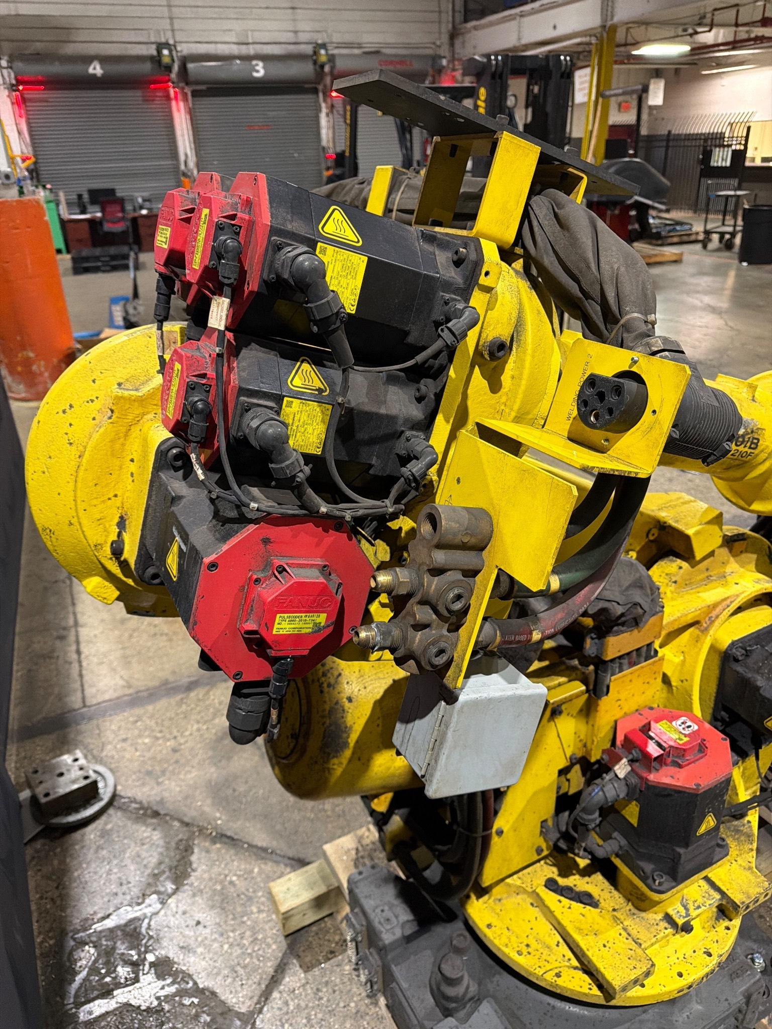 FANUC R-2000iB/210F Complete w/ R-30iB Controls USED 7