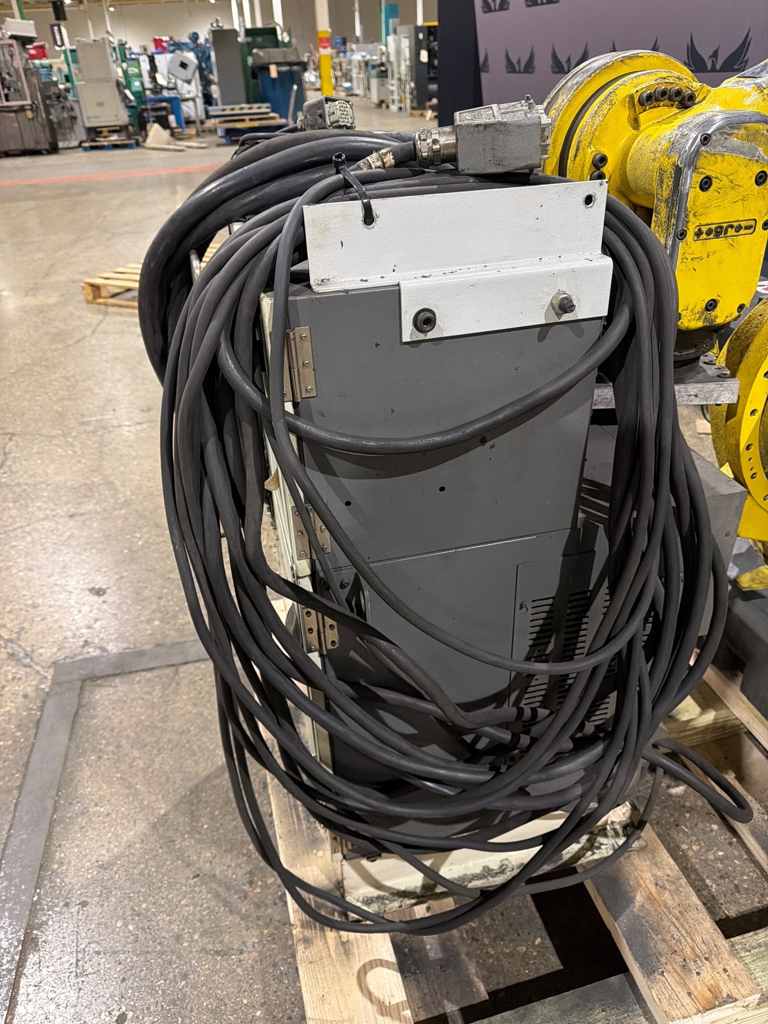 FANUC R-2000iB/210F Complete w/ R-30iB Controls USED 9