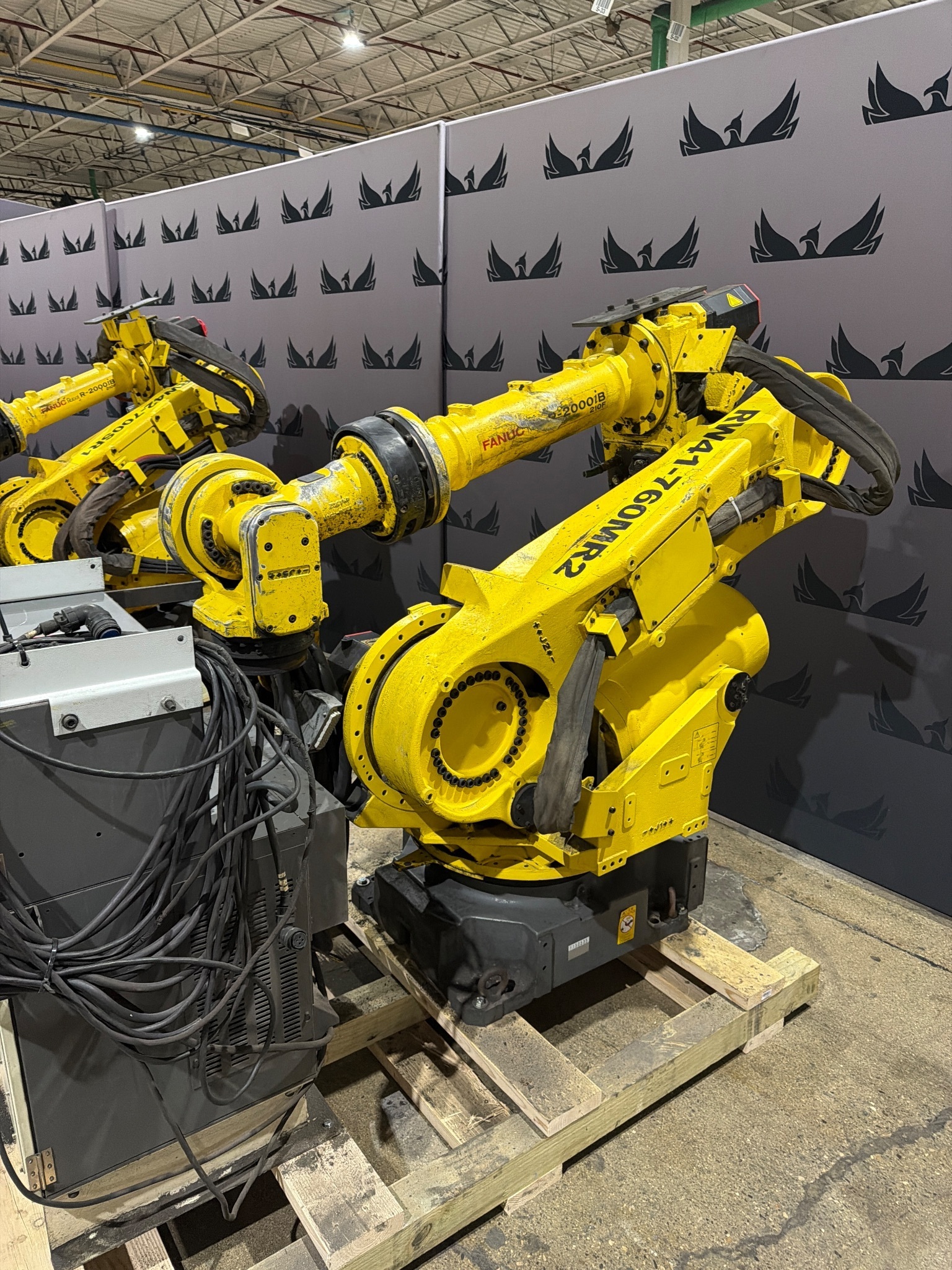 FANUC R-2000iB/210F Complete w/ R-30iB Controls USED 5