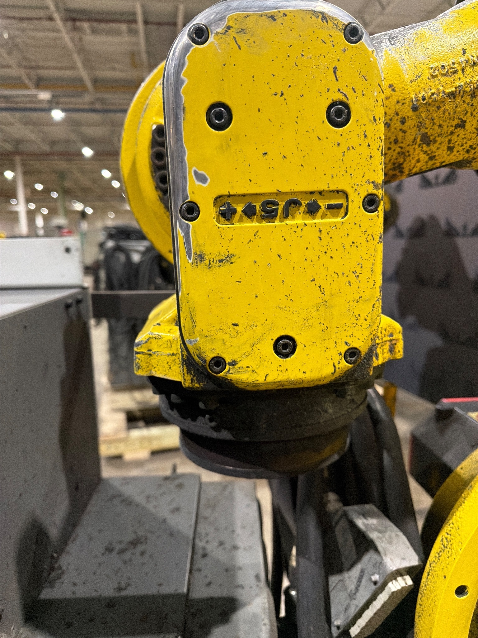 FANUC R-2000iB/210F Complete w/ R-30iB Controls USED 7