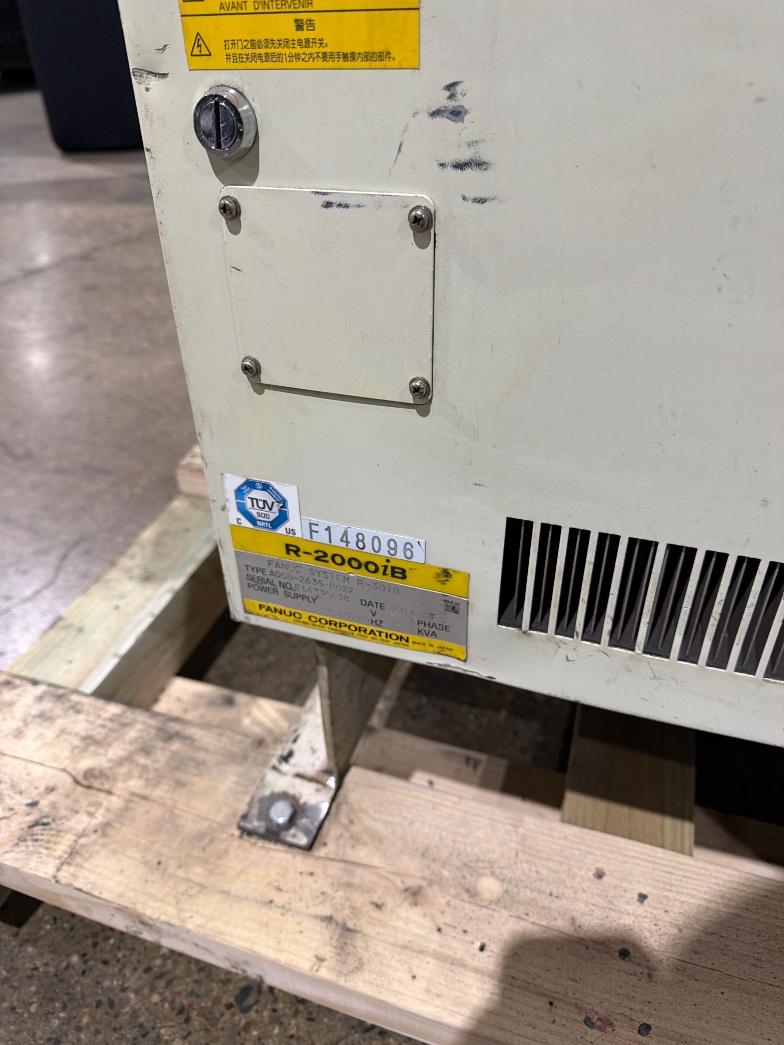 FANUC R-2000iB/210F Complete w/ R-30iB Controls USED 4