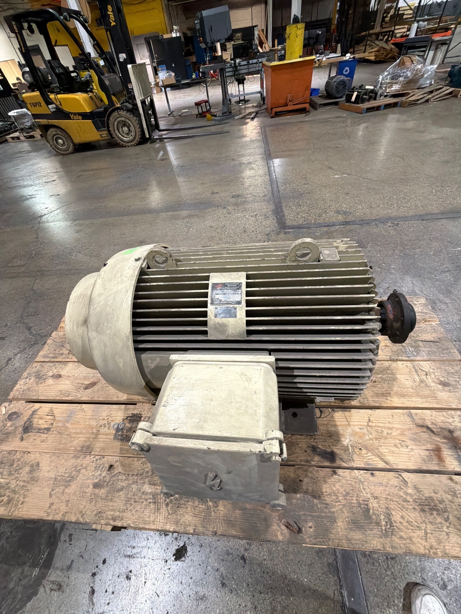 PECO KQ1514/8M Induction Motor 150HP 895RPM USED 3