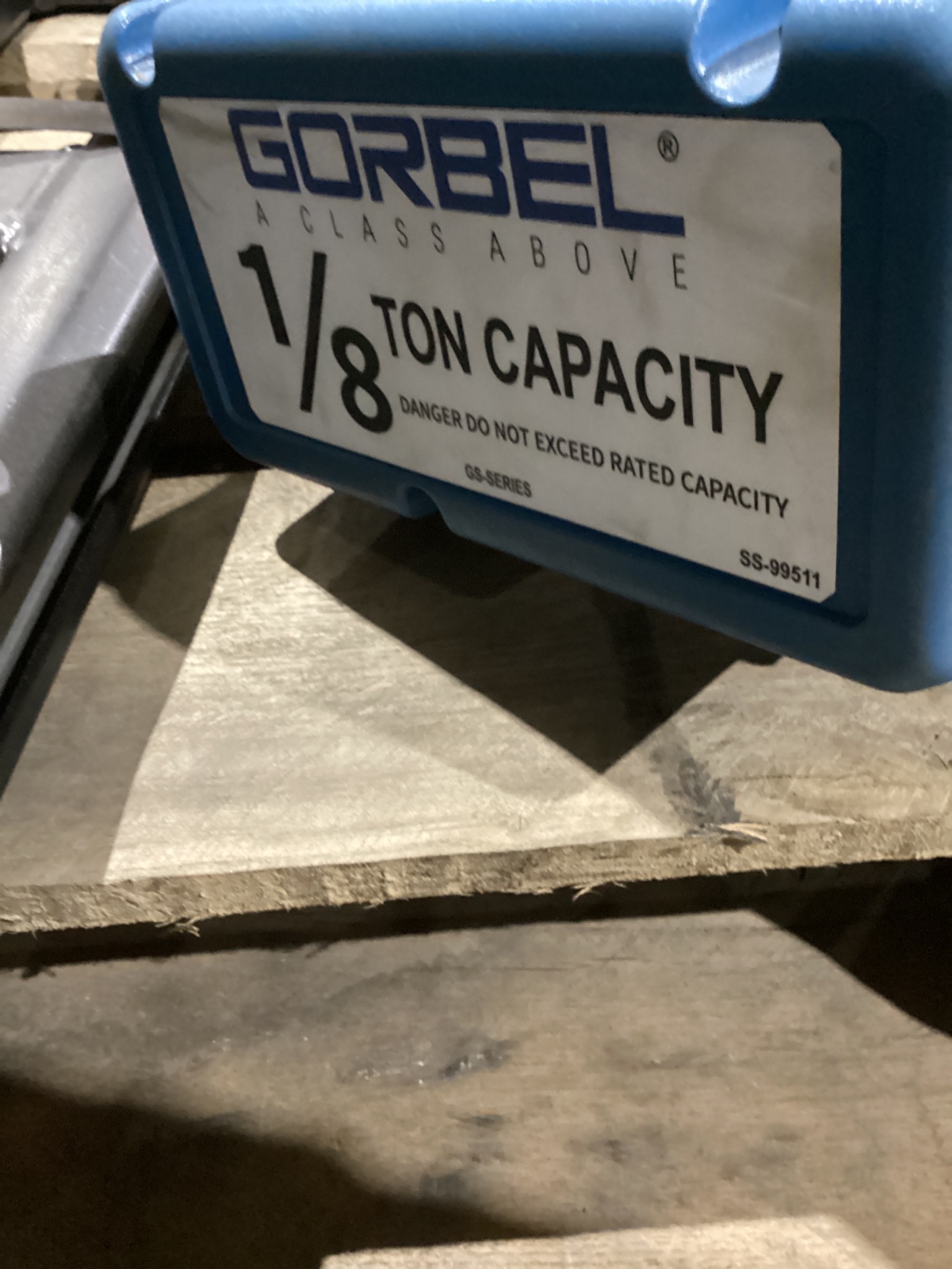 GORBEL SS-99003 JIB CRANE 250 LB CAPACITY WITH CHAIN HOIST MN: 030/63 USED 3