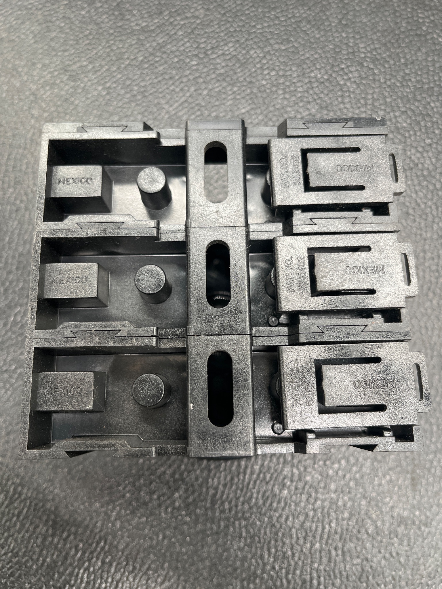 GOULD SHAWMUT 60308SJ 3-Pole Fuse Holder USED 3