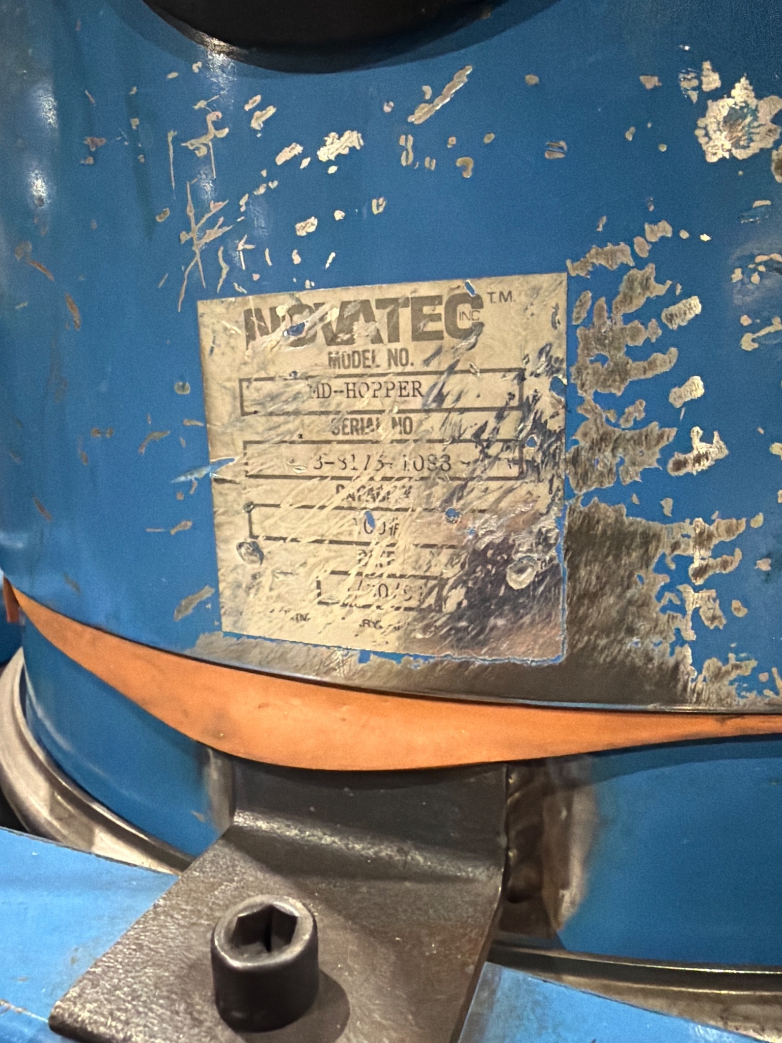NOVATEC MD-25 Desiccant Dryer w/ 100lb Hopper USED 2