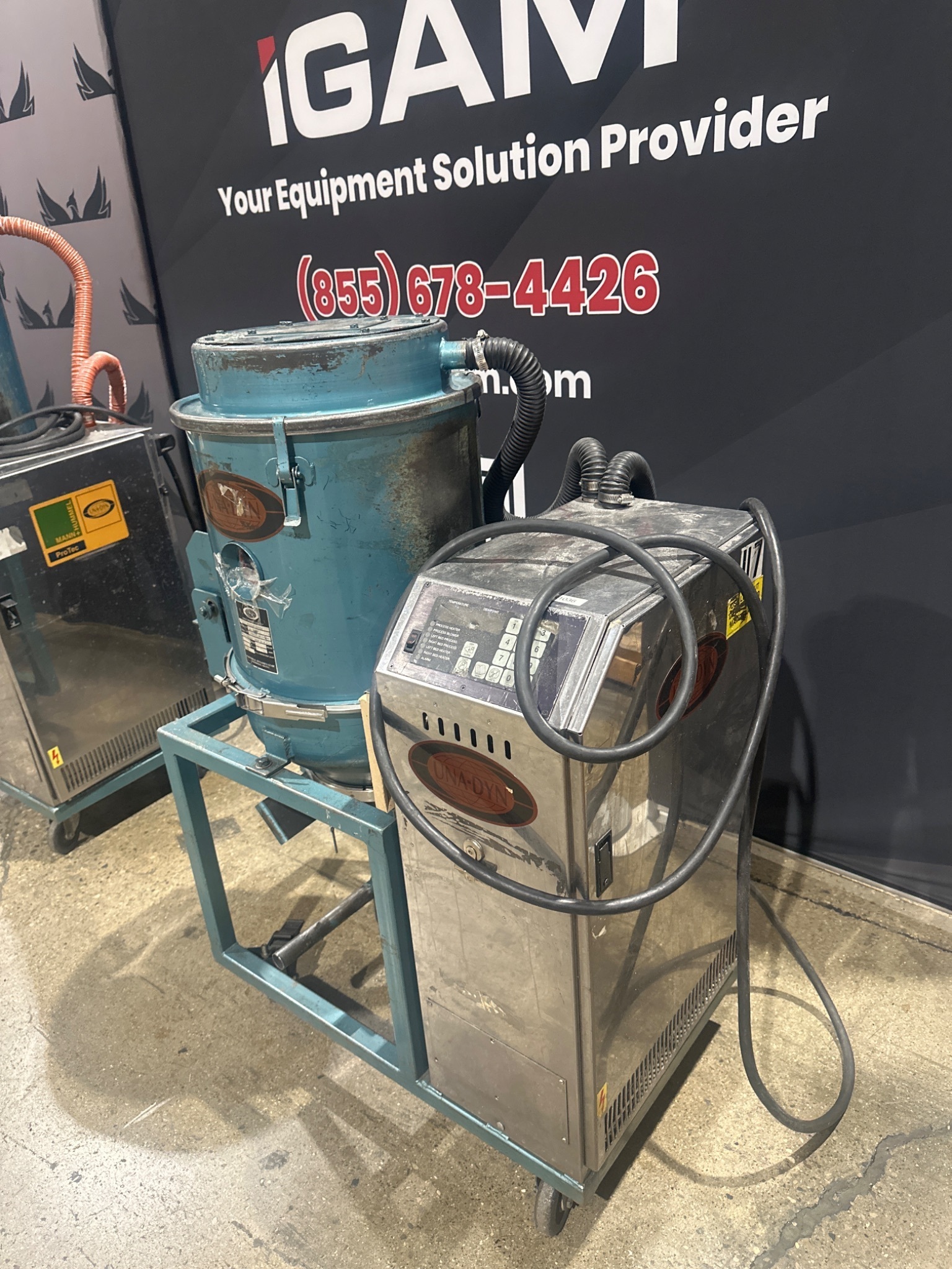 UNA-DYN UDC-30 Auto Mini-Dryer w/ 50# Modular Hopper USED 2