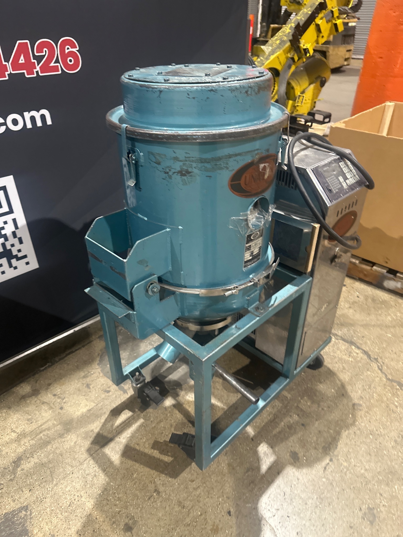 UNA-DYN UDC-30 Auto Mini-Dryer w/ 50# Modular Hopper USED 3