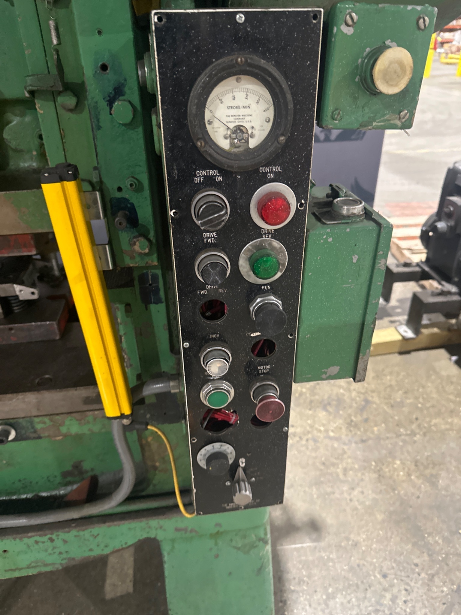 MINSTER P2-60-24 PIECE MAKER MECHANICAL PRESS 60 TON USED 4