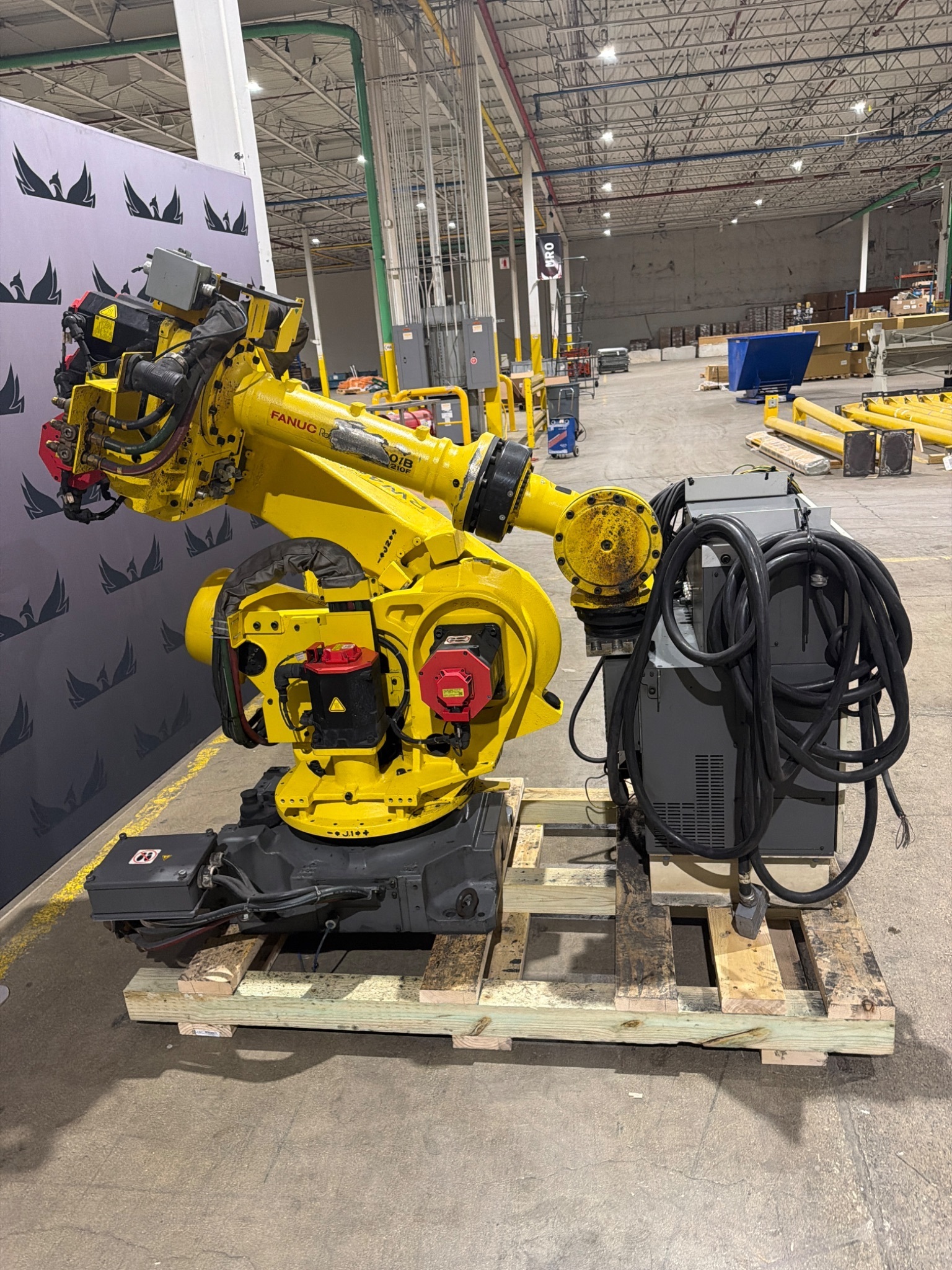 FANUC R-2000iB/210F Complete w/ R-30iB Controls USED 3