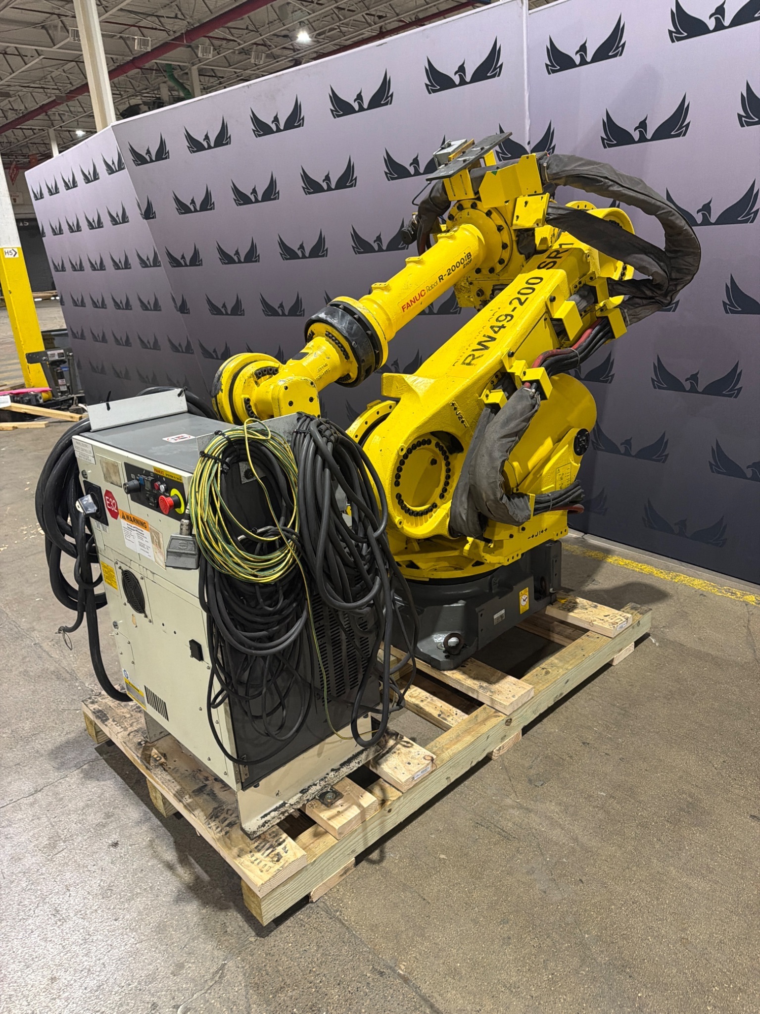 FANUC R-2000iB/210F Complete w/ R-30iB Controls USED 4
