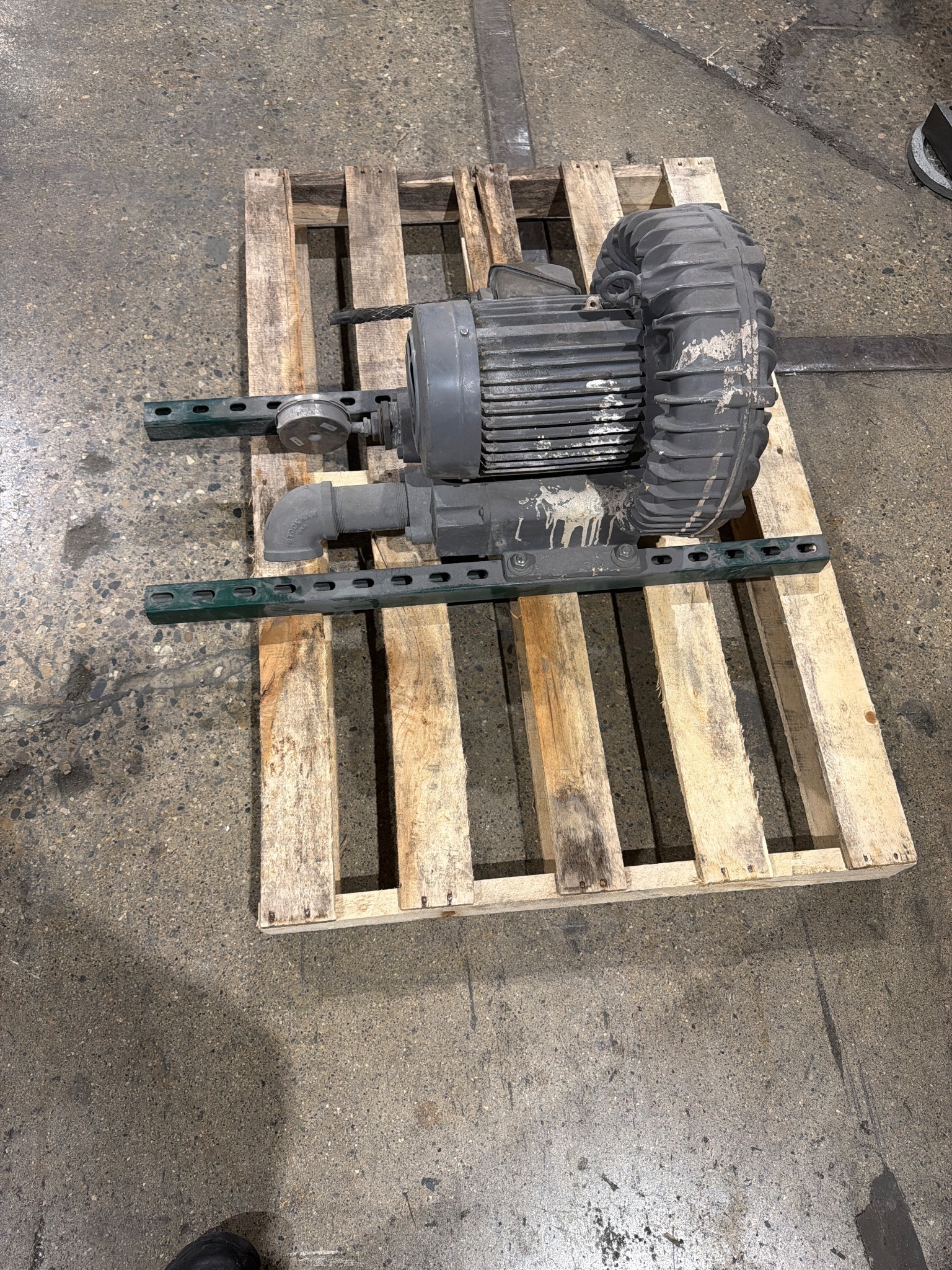 FUJI ELECTRIC VEC604A-7W Regenerative Blower 3PH 4.5HP 460V USED 2