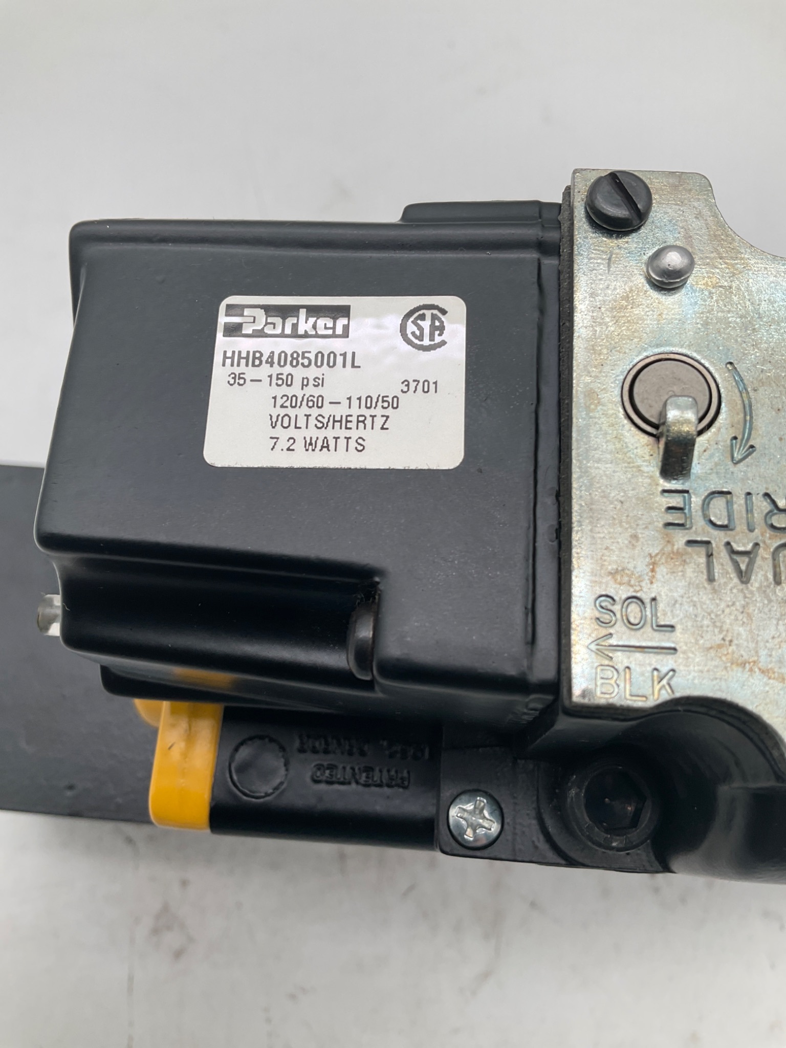 PARKER HHB4085001L Directional Control Valve USED 1