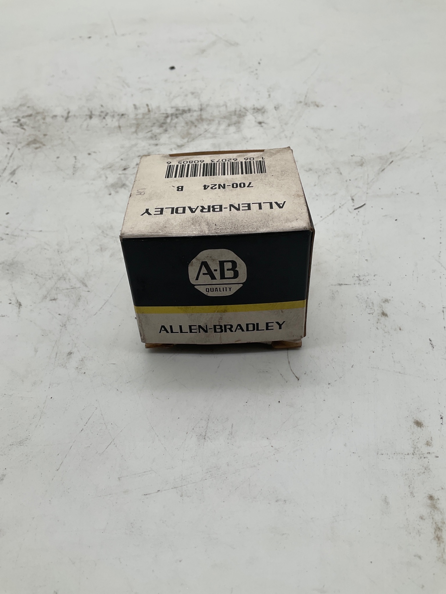 ALLEN BRADLEY 700‑N24 Relay Surge Suppressor USED 1