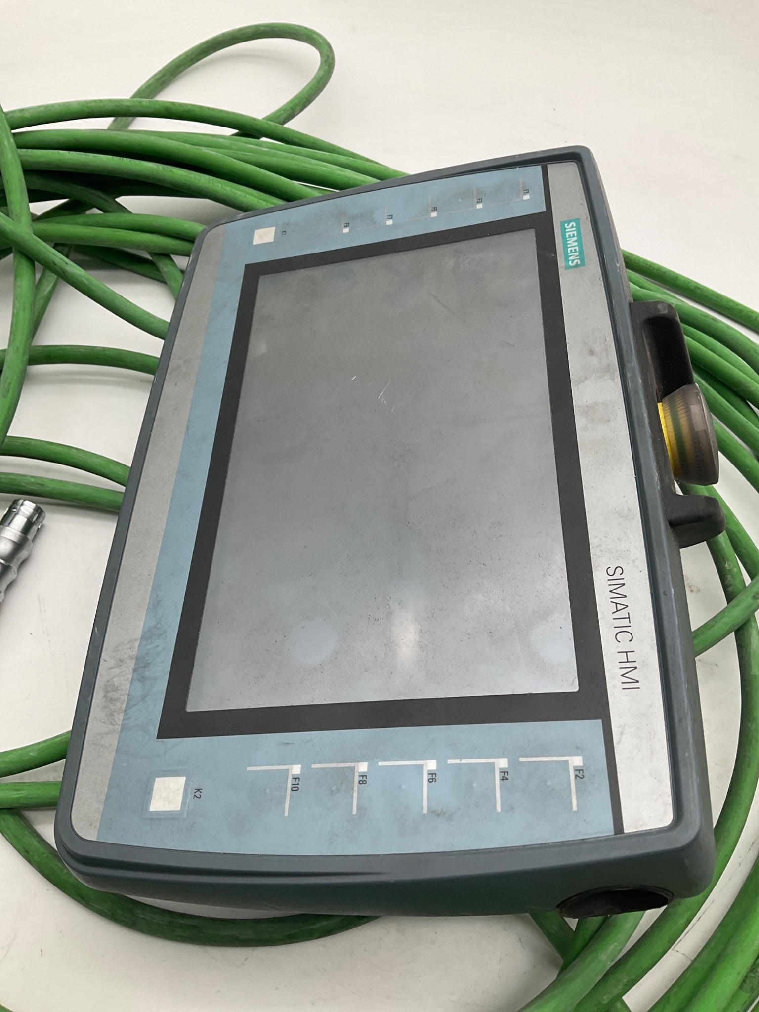 SIEMENS 6AV2125‑2JB23‑0AX0 KTP900F Mobile SIMATIC HMI USED 1