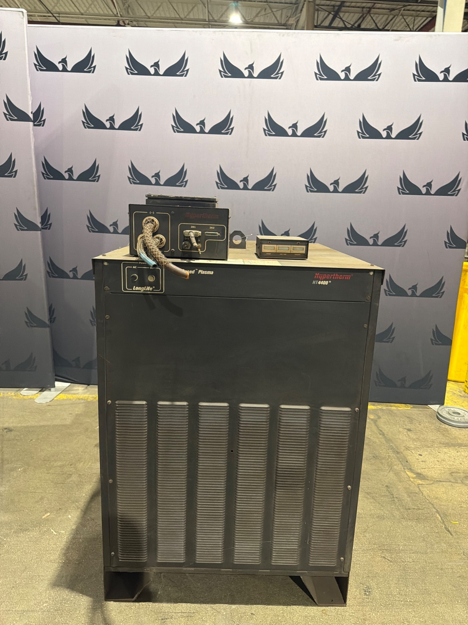 HYPERTHERM HT4400 Plasma Cutting System USED 0
