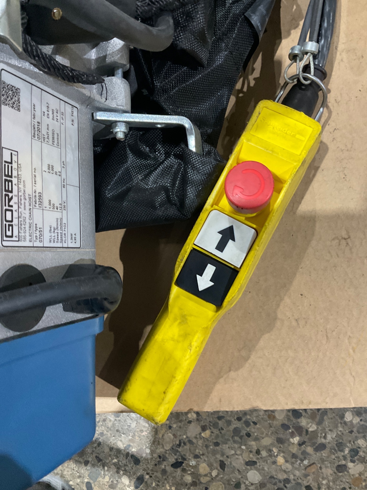 GORBEL 070/51 1-TON CAPACITY ENCLOSED TRACK HOIST TROLLEY USED 3