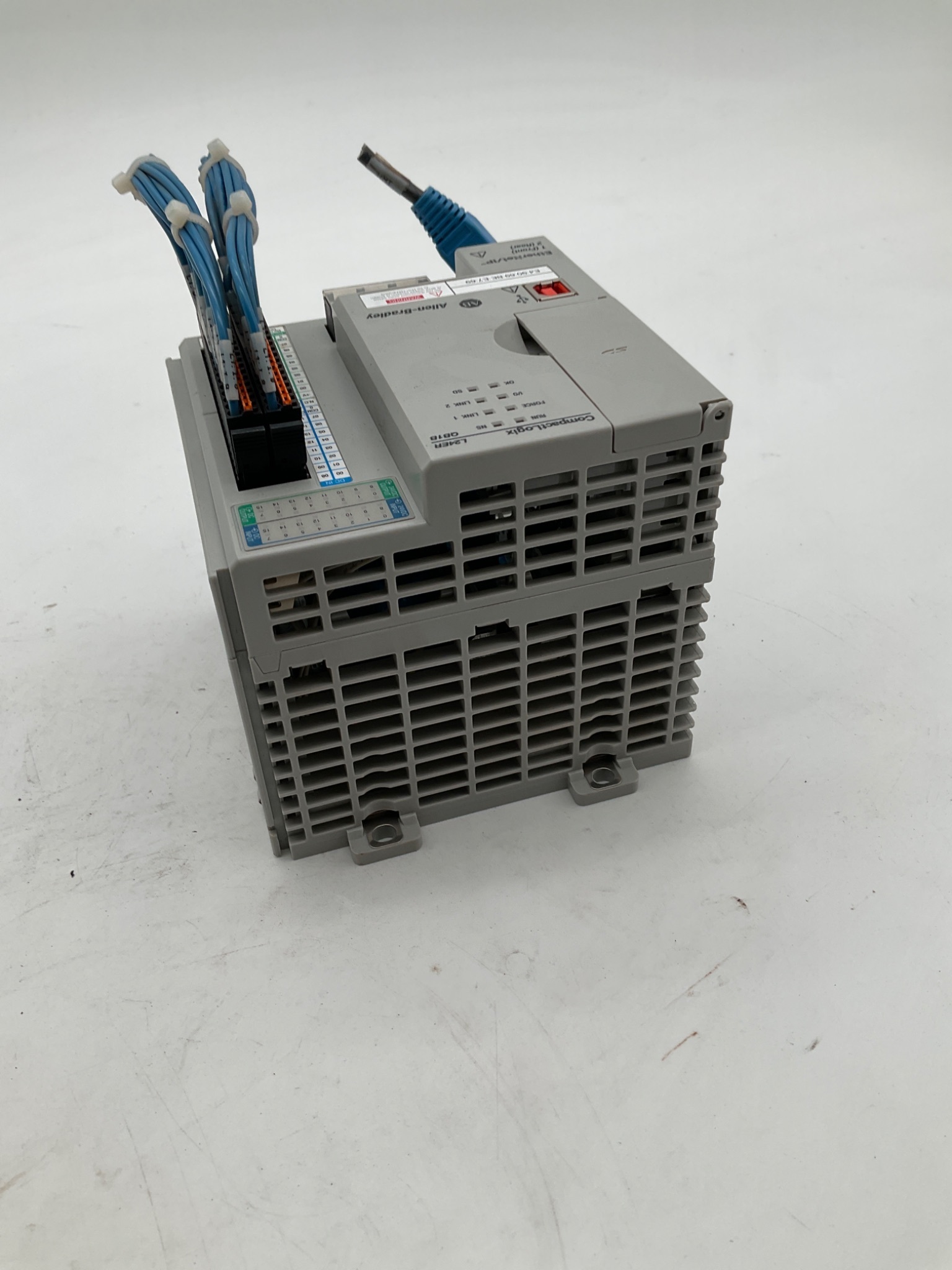 ALLEN BRADLEY 1769-L24ER-QB1B CompactLogix 750KB D I/O Controller USED 3