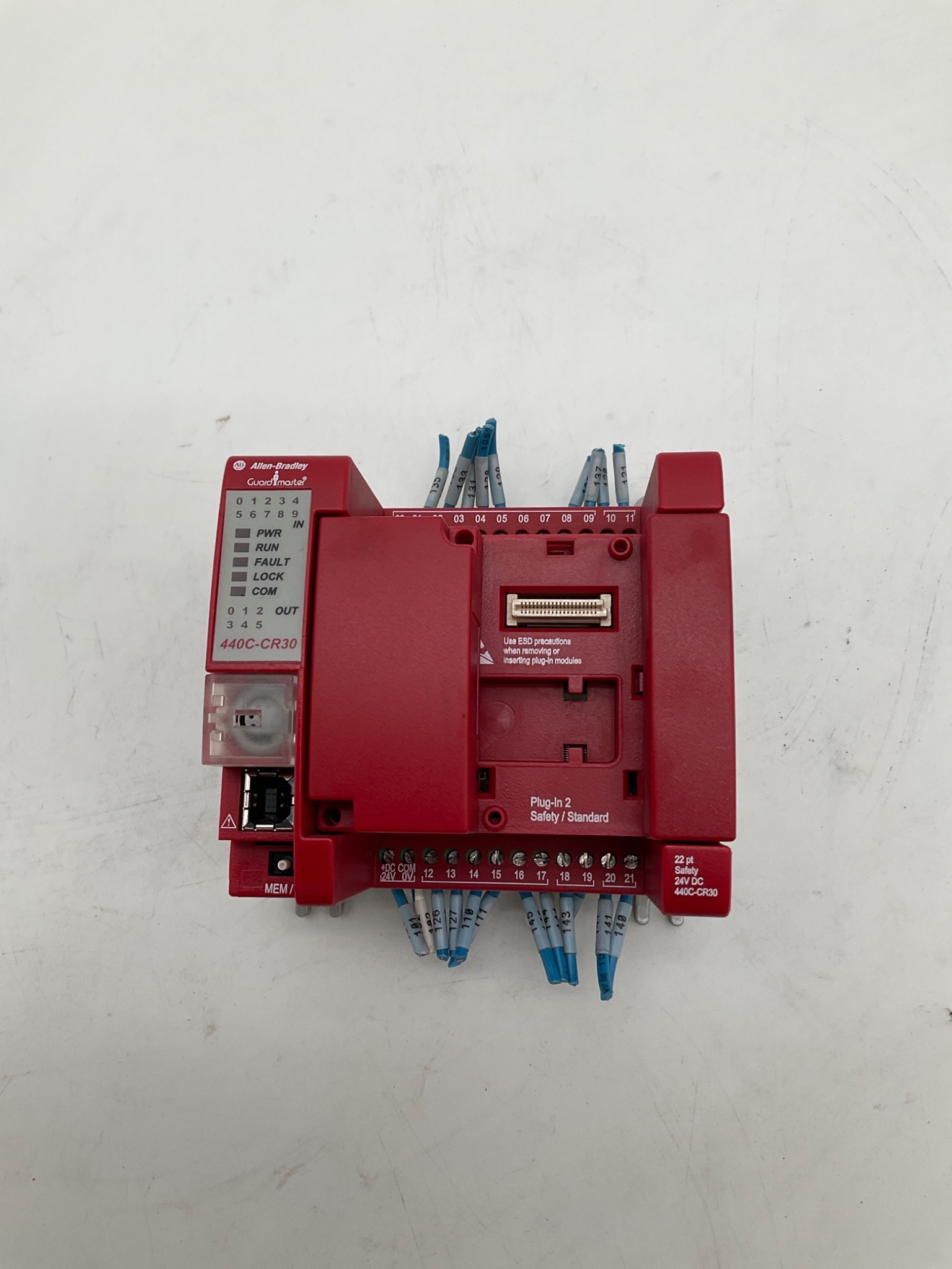 ALLEN BRADLEY 440C-CR30-22BBB GuardMaster Safety Relay USED 0