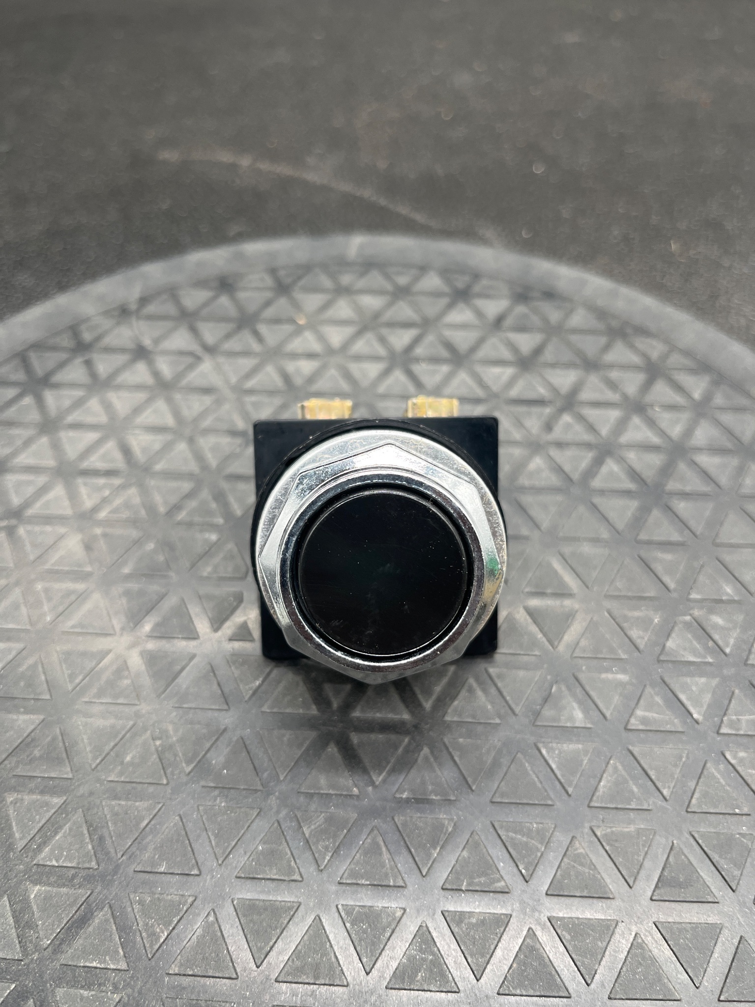 GENERAL ELECTRIC CR104PBG10B1 Black Pushbutton NEW 6