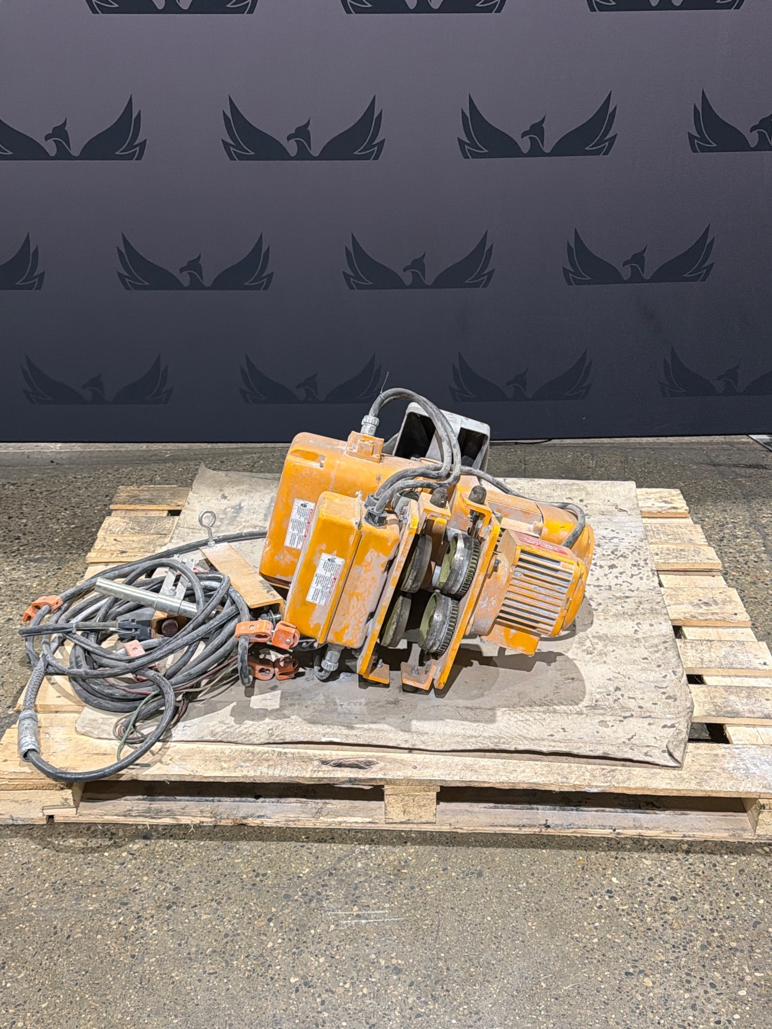 HARRINGTON NER020L 2-Ton Electric Chain Hoist USED 0