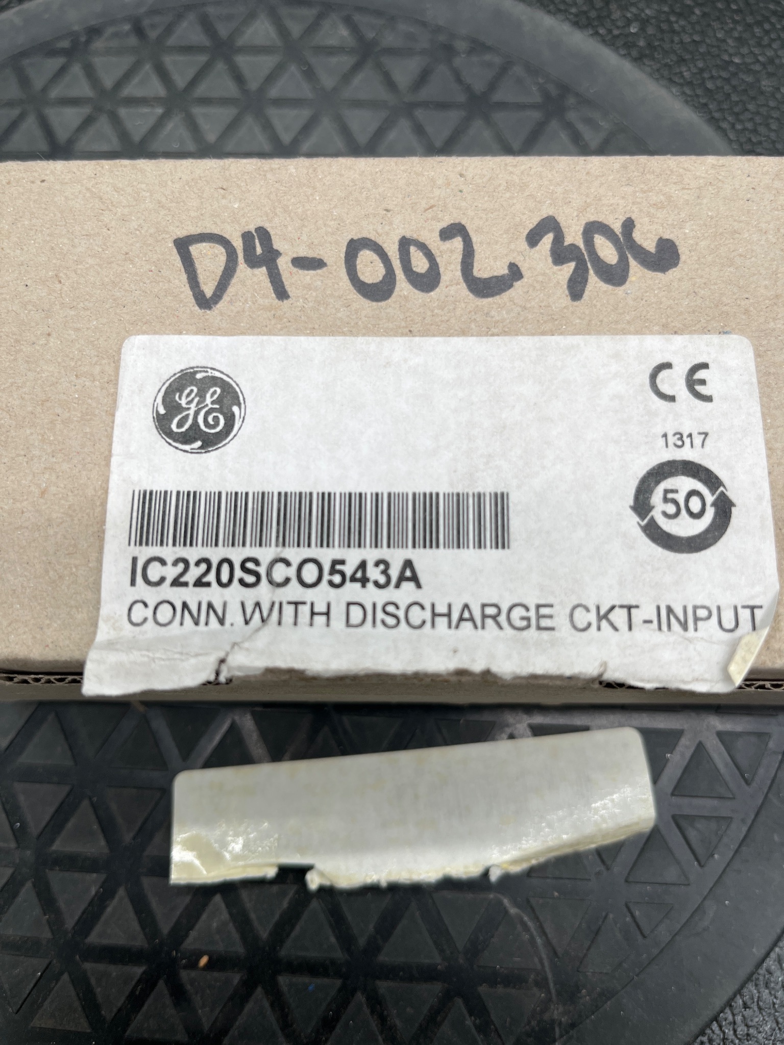 GE IC220SCO543A Connector with Discharge CKT-Input 4-Pack NEW 7