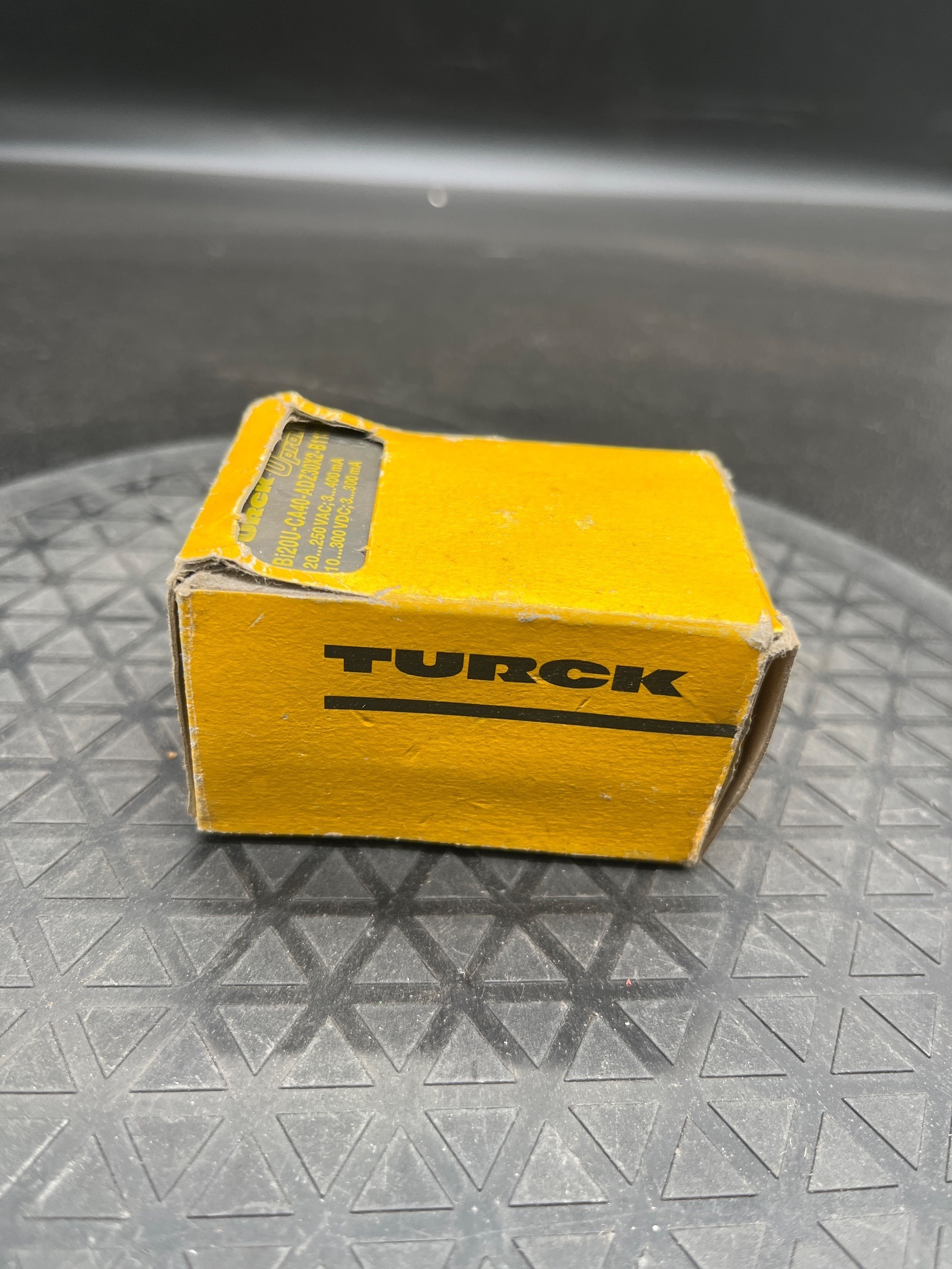 TURCK BI20U-CA40-ADZ30X2-B1131 Proximity Sensor NEW 0
