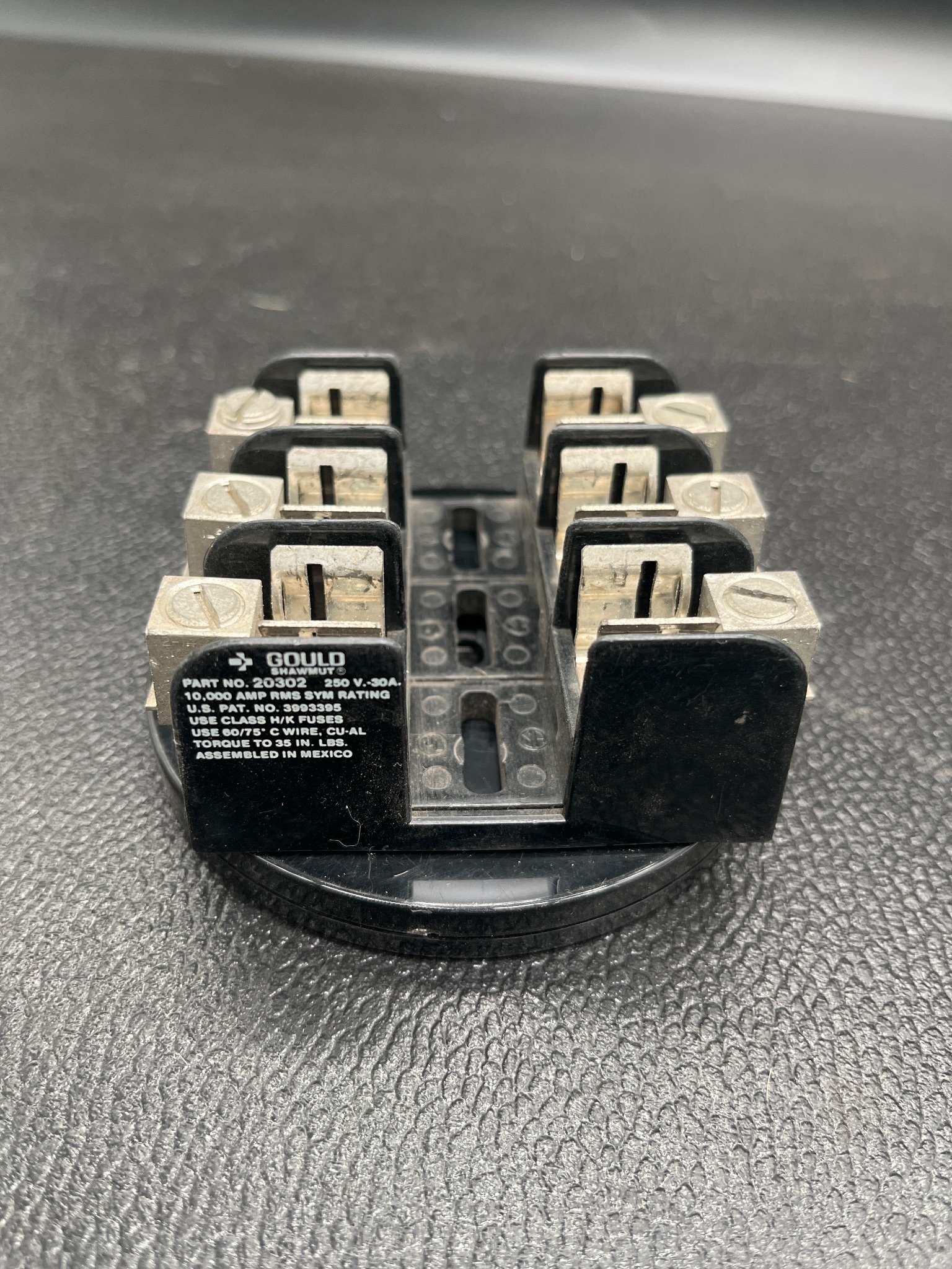 GOULD SHAWMUT 20302 Fuse Holder USED 2