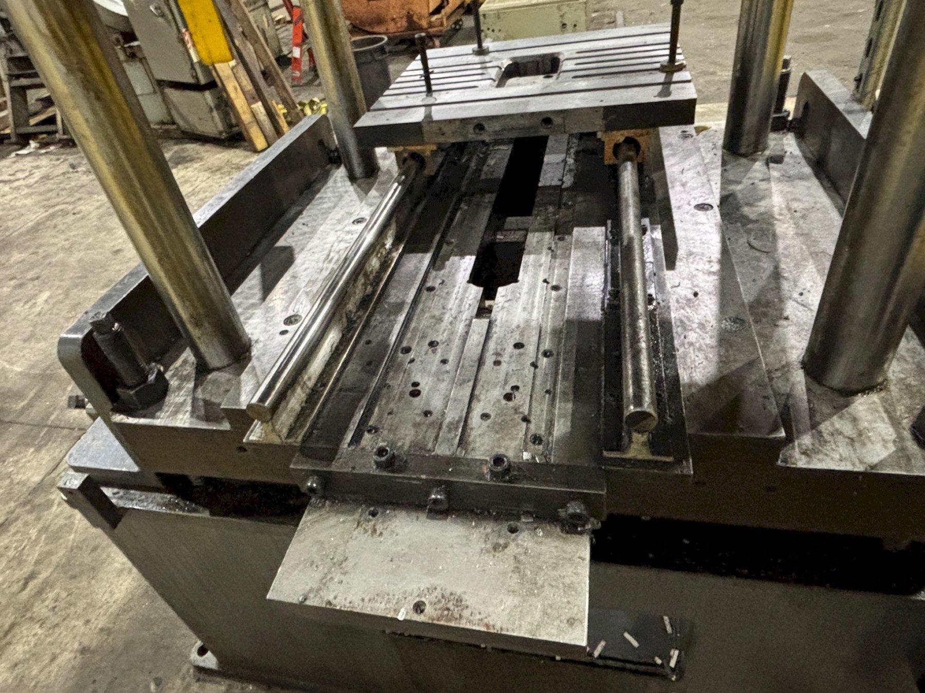100 TON ROLLFORM INC HYDRAULIC 4 POST CUTOFF & POWER UNIT, 12" STROKE USED 13