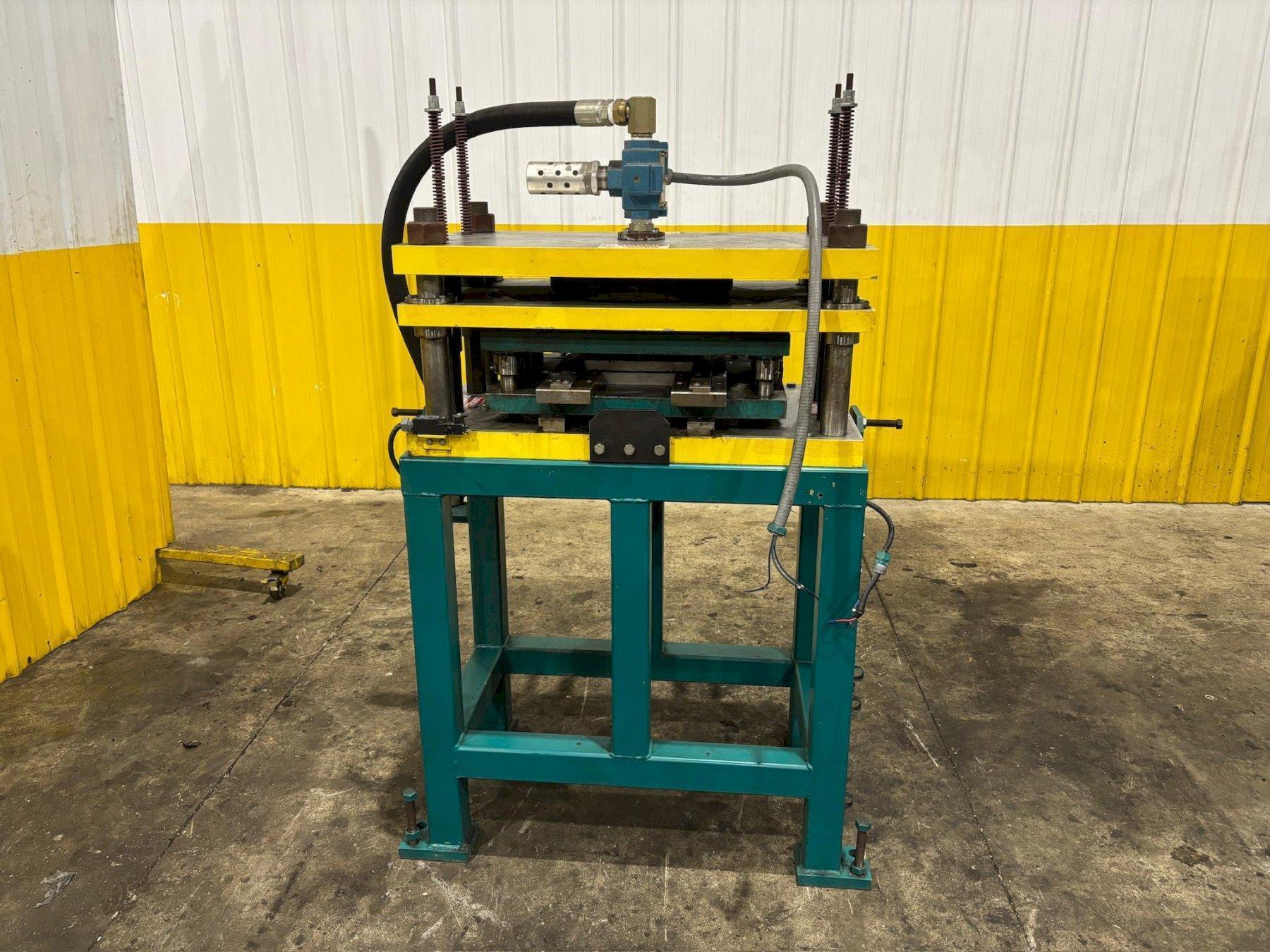 7 TON AIRAM MODEL #AP7 PNEUMATIC CUTOFF PRESS USED 0