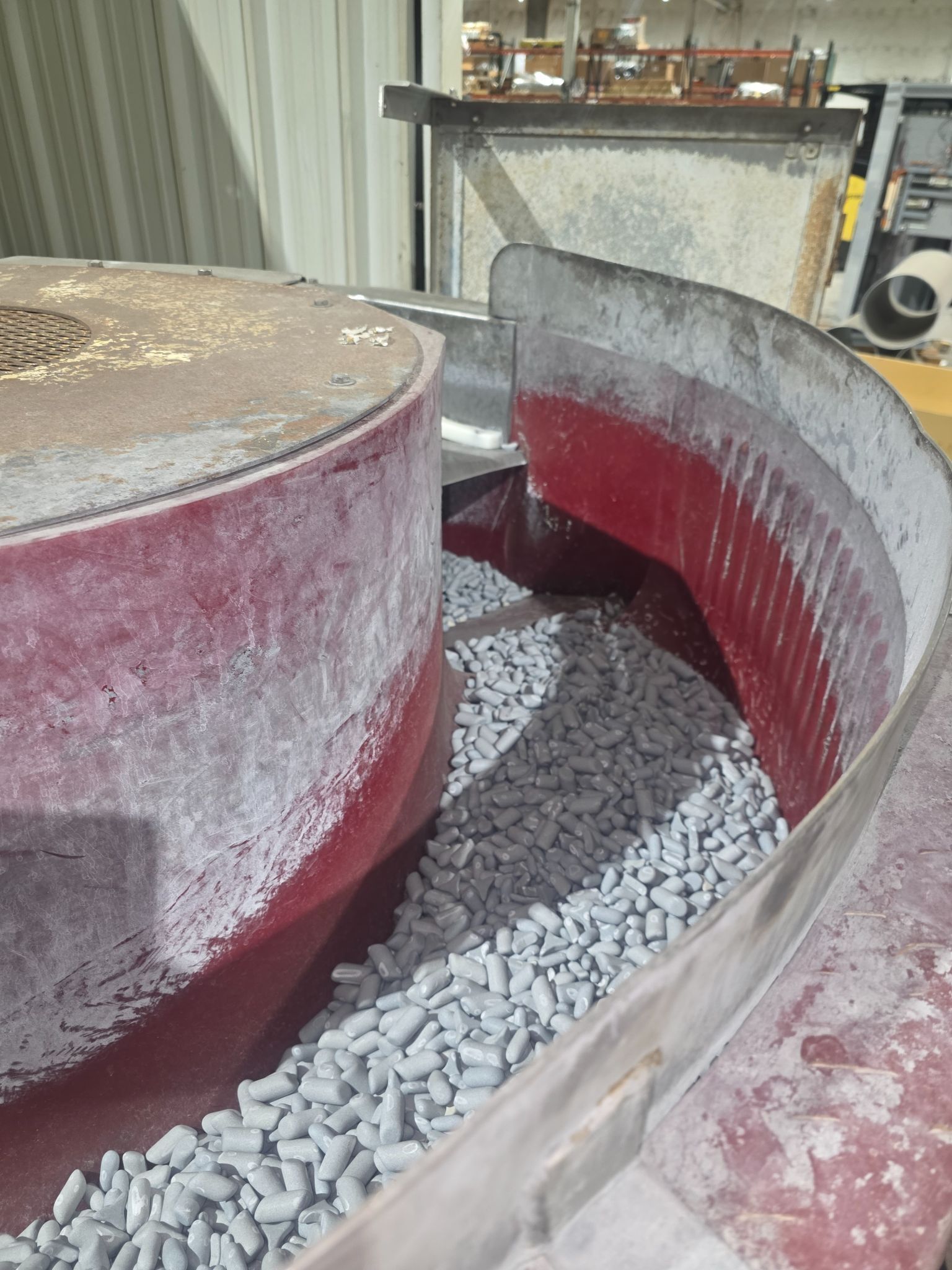 GIANT GP-12 Vibratory Finishing Bowl USED 14