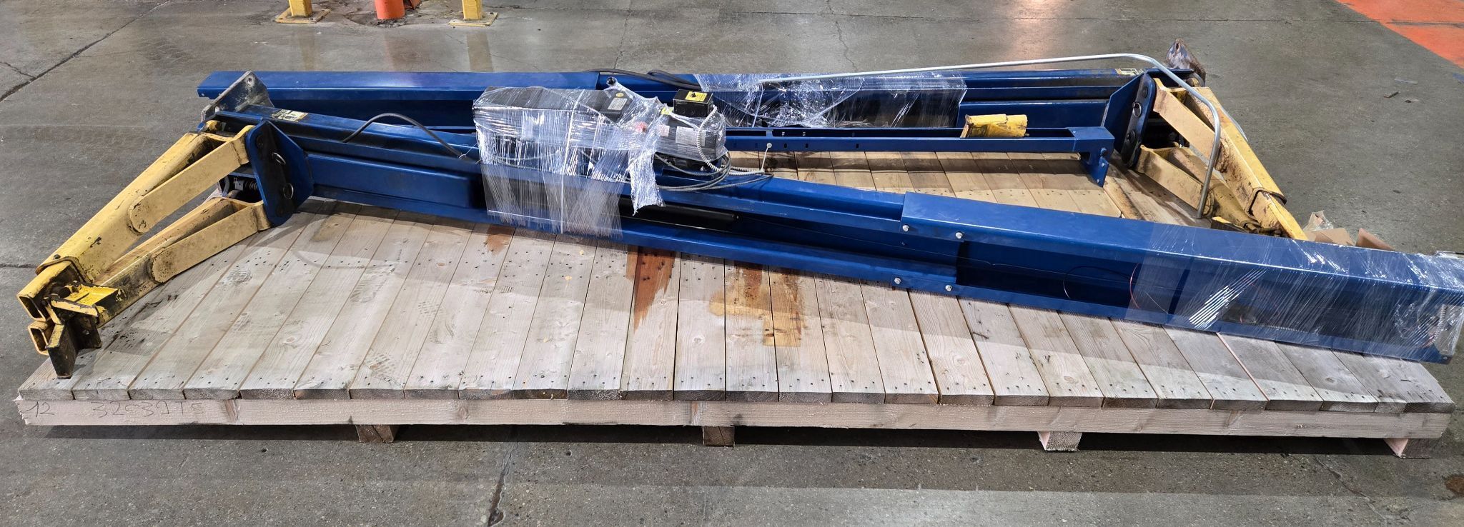 ROTARY 2-Post Vehicle Lift USED 1