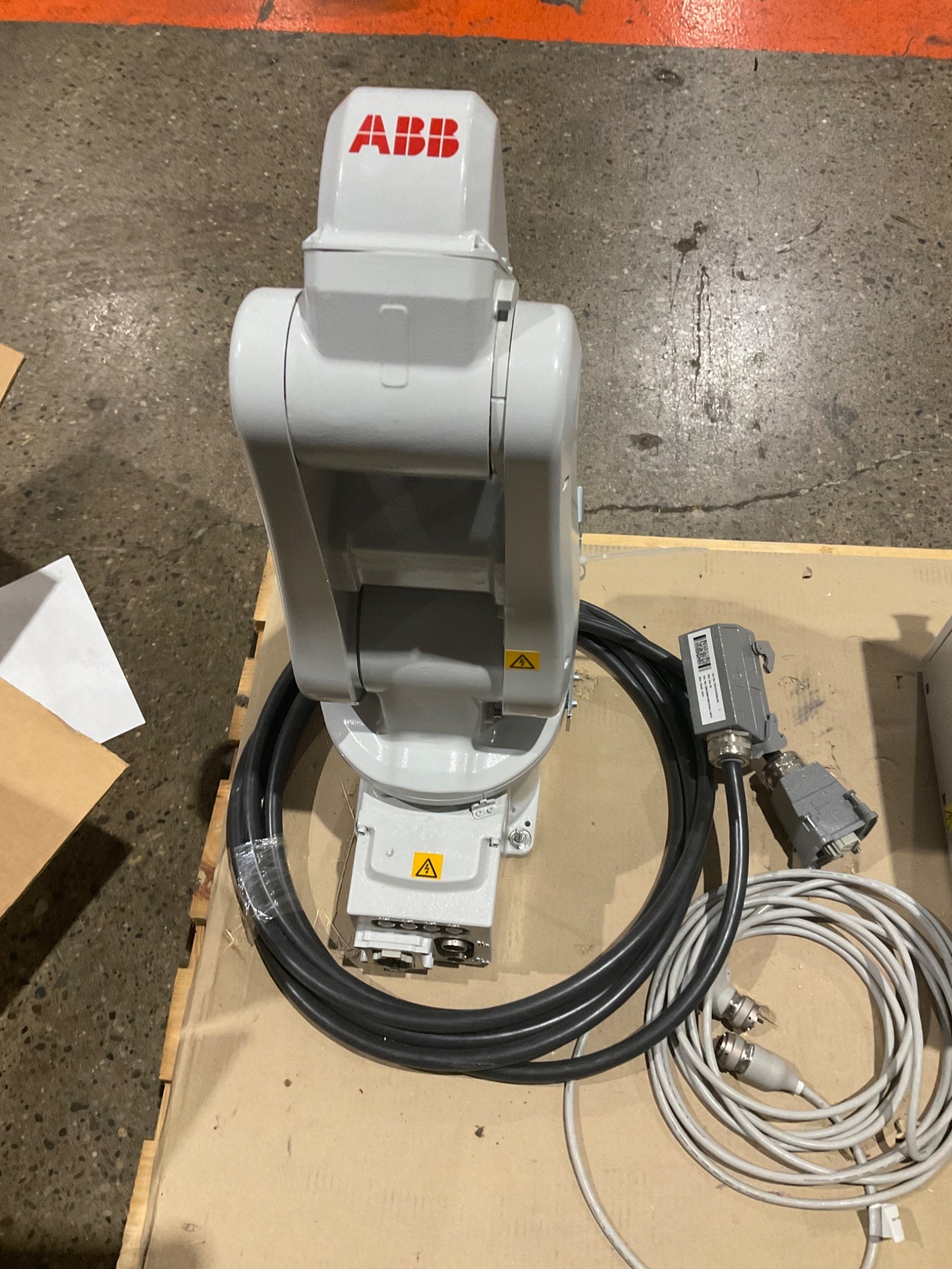 NEW 2016 ABB IRB120 W IRC 5 COMPACT ROBOT NEW IN CRATE W/ DSQC 679 PENDANT 8