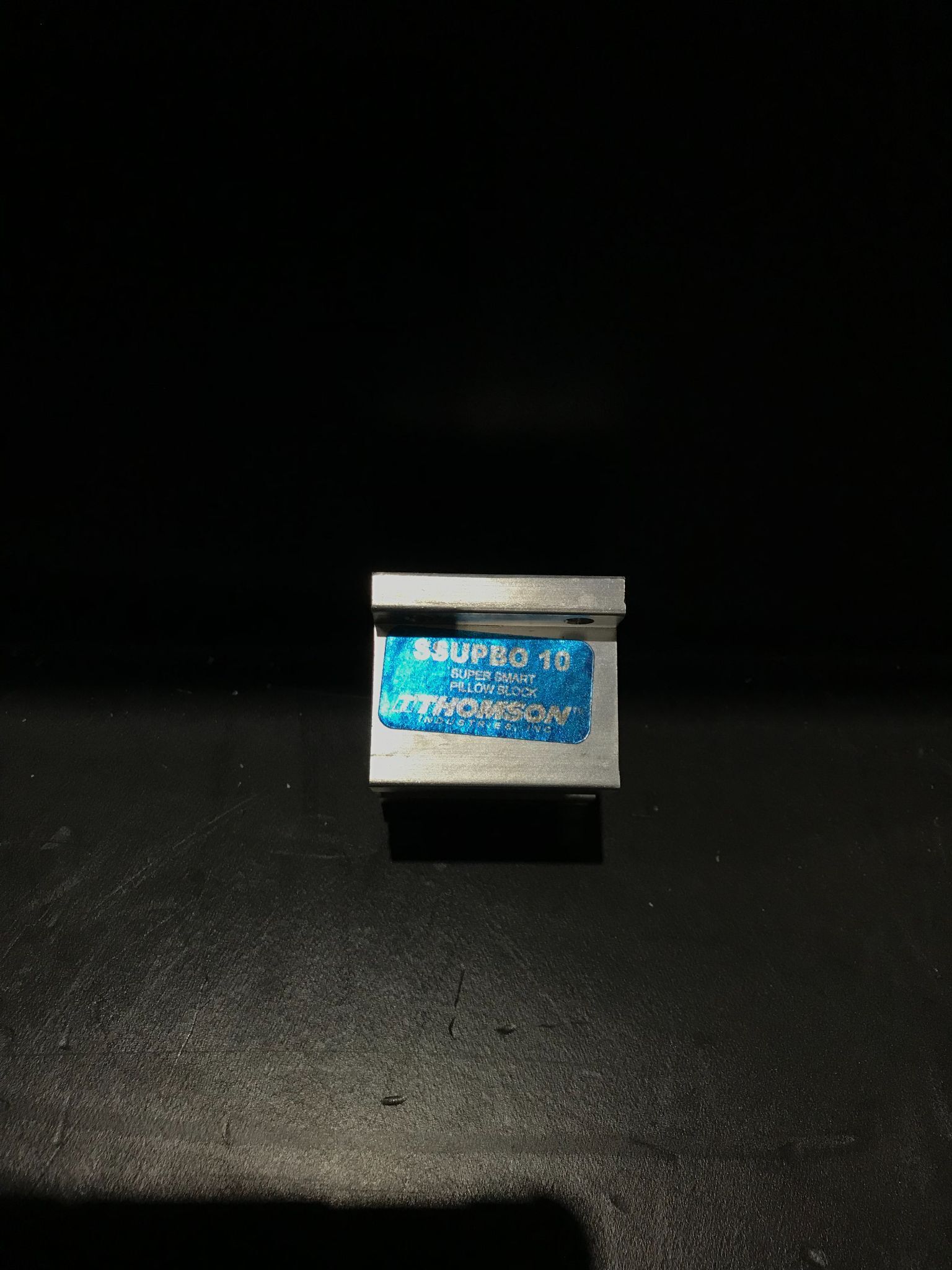 THOMSON SSUPB010 CLOSED PILLOW BLOCK BEARING NEW 4
