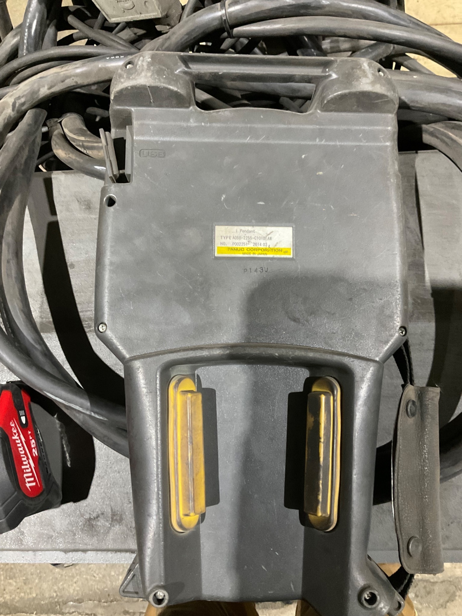 FANUC ArcMate 120iC Complete w/ R‑30iB Controller USED 4