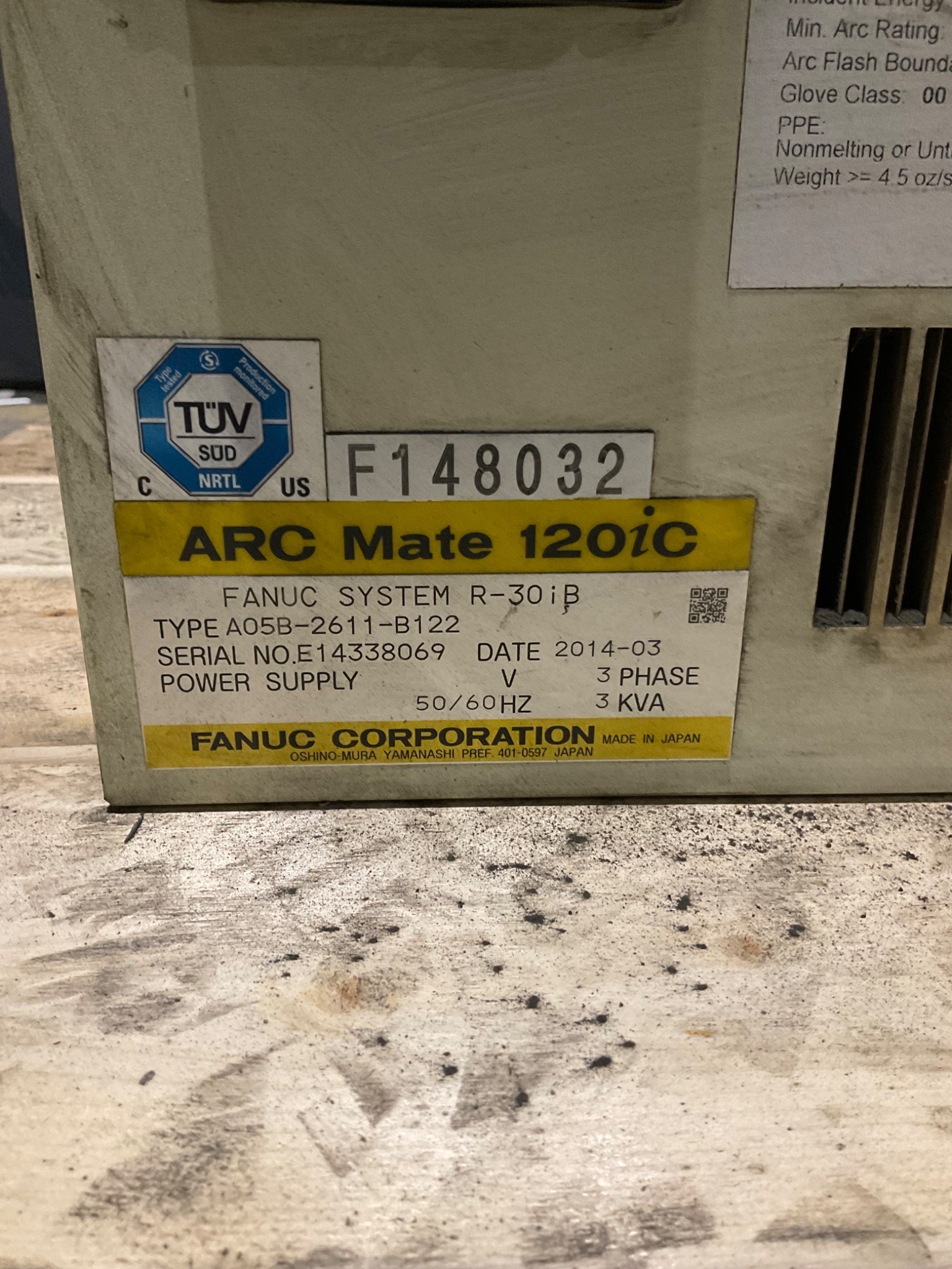 FANUC ArcMate 120iC Complete w/ R‑30iB Controller USED 5